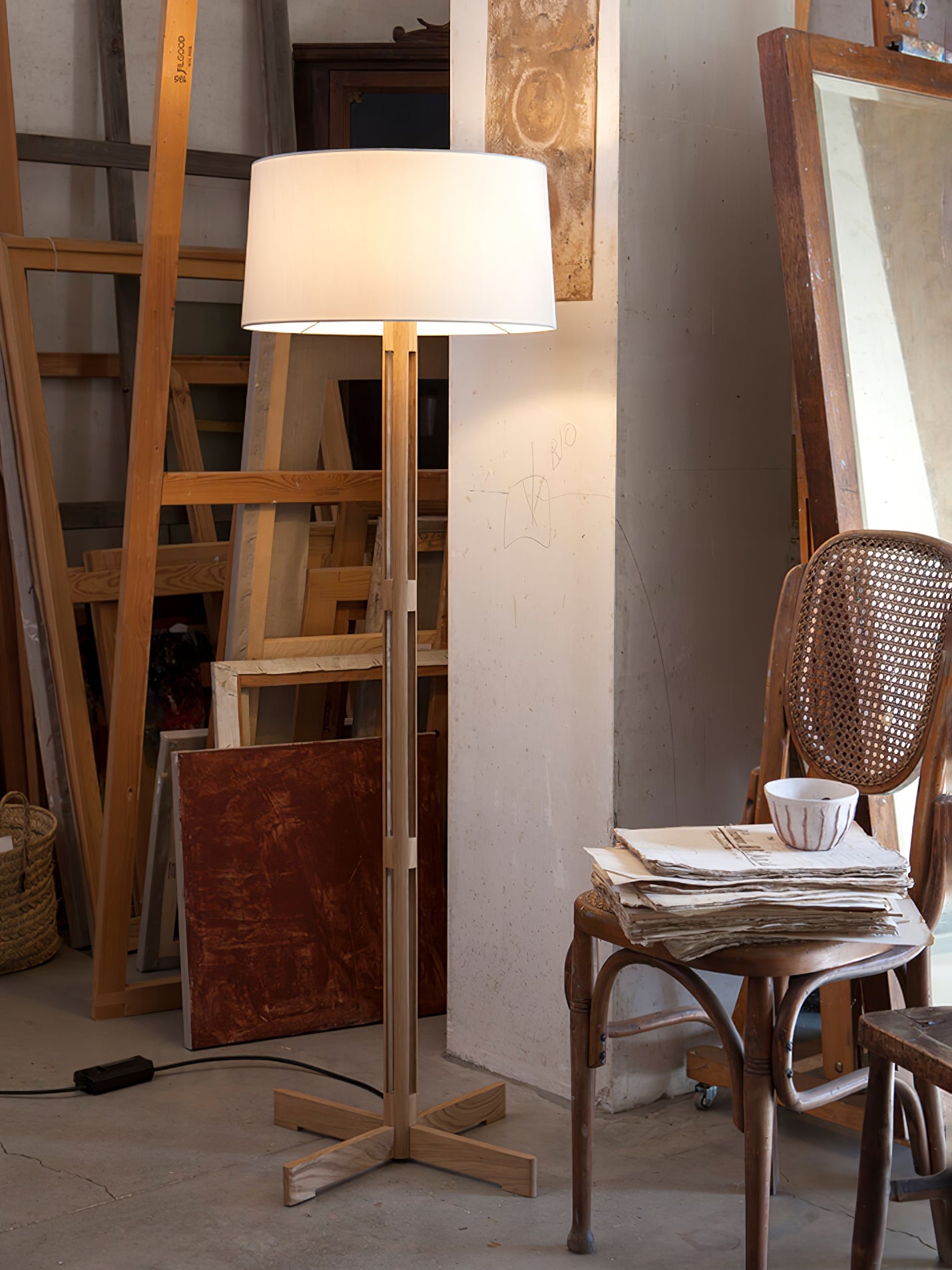 Nordic Frame Floor Lamp