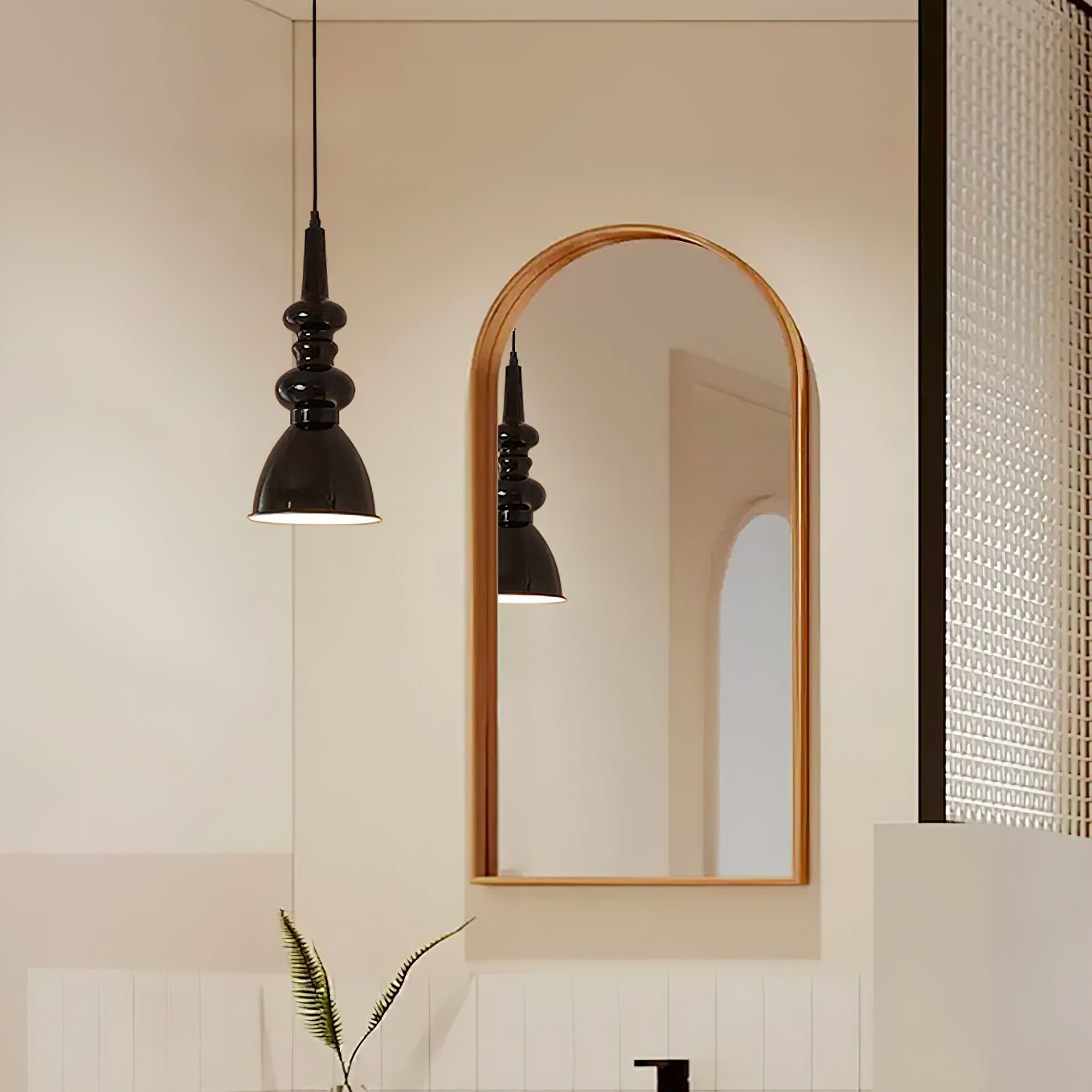 Svelte Noir Pendant Light