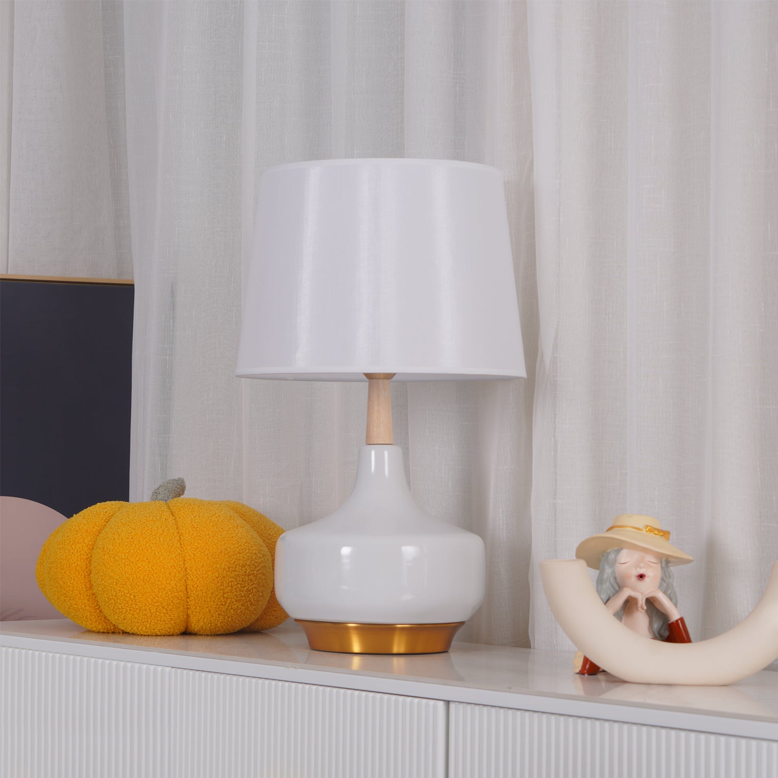 Hilo Table Lamp