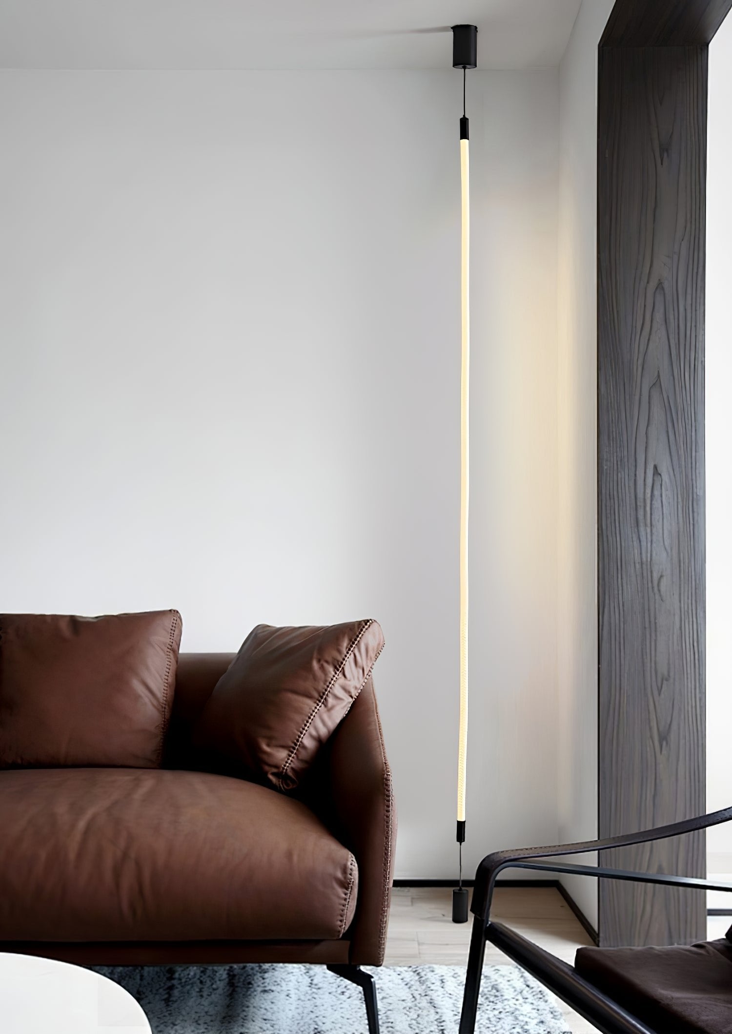 Silas Vertical Pendant Light