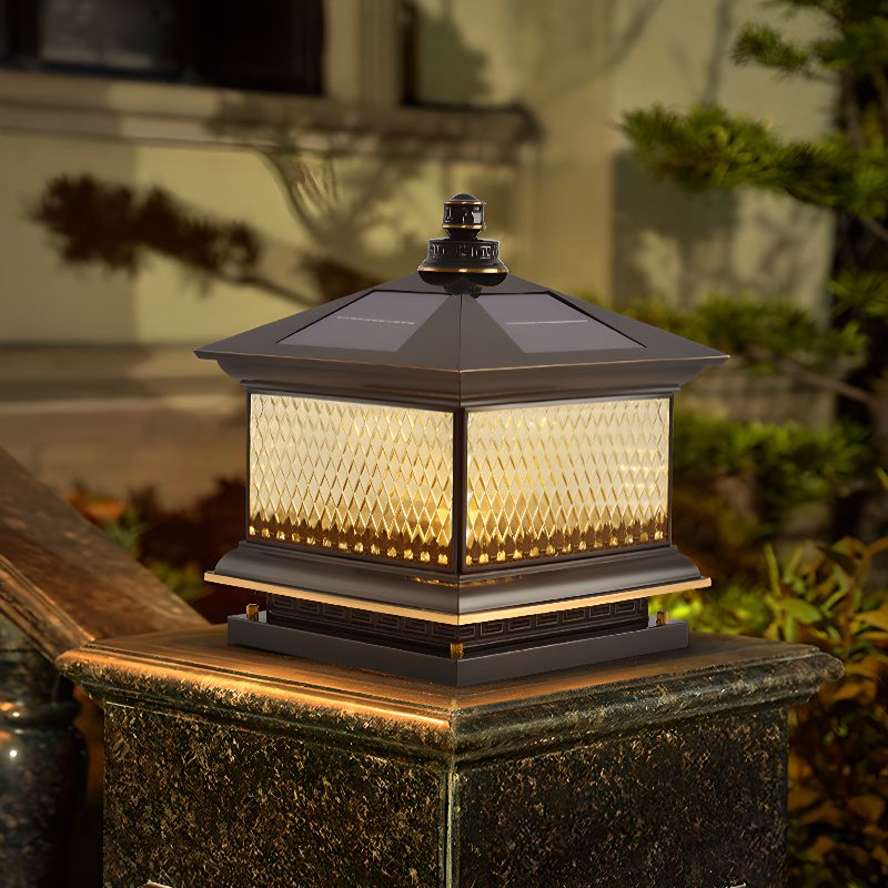 Diamond Solar Post Outdoor Light