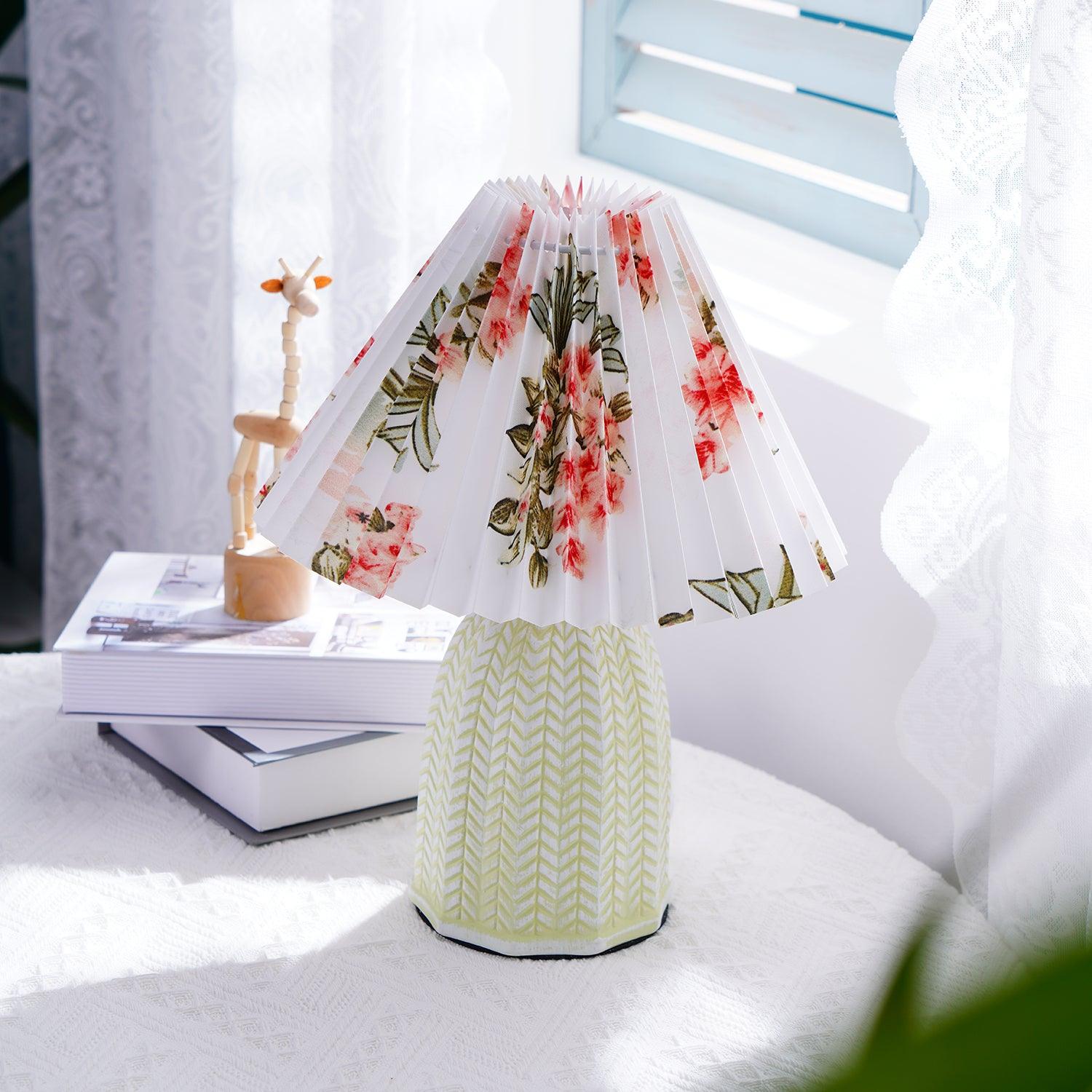 Vintage Pleated Table Lamp