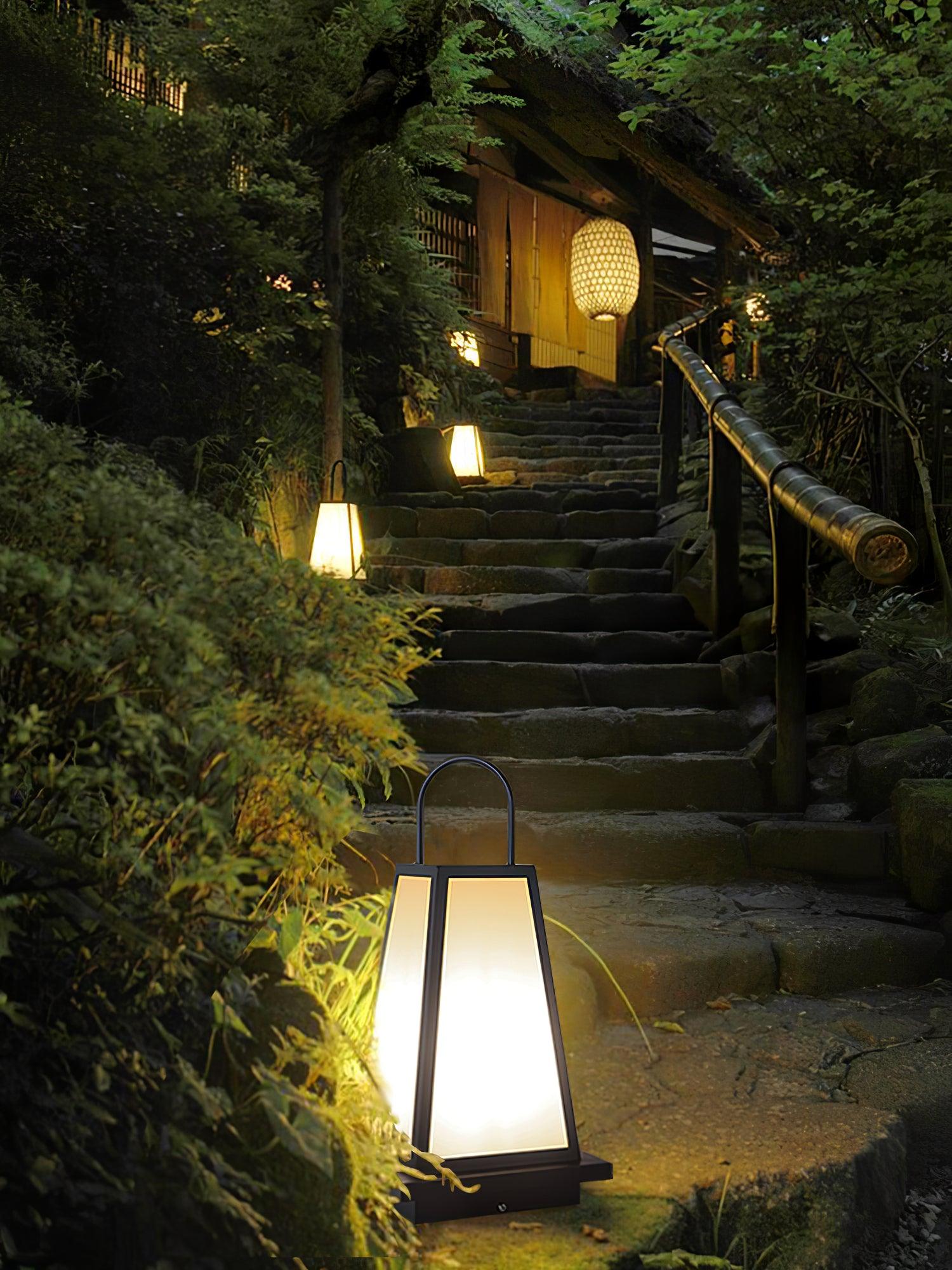 Roam Lantern Garden Outdoor Lamp