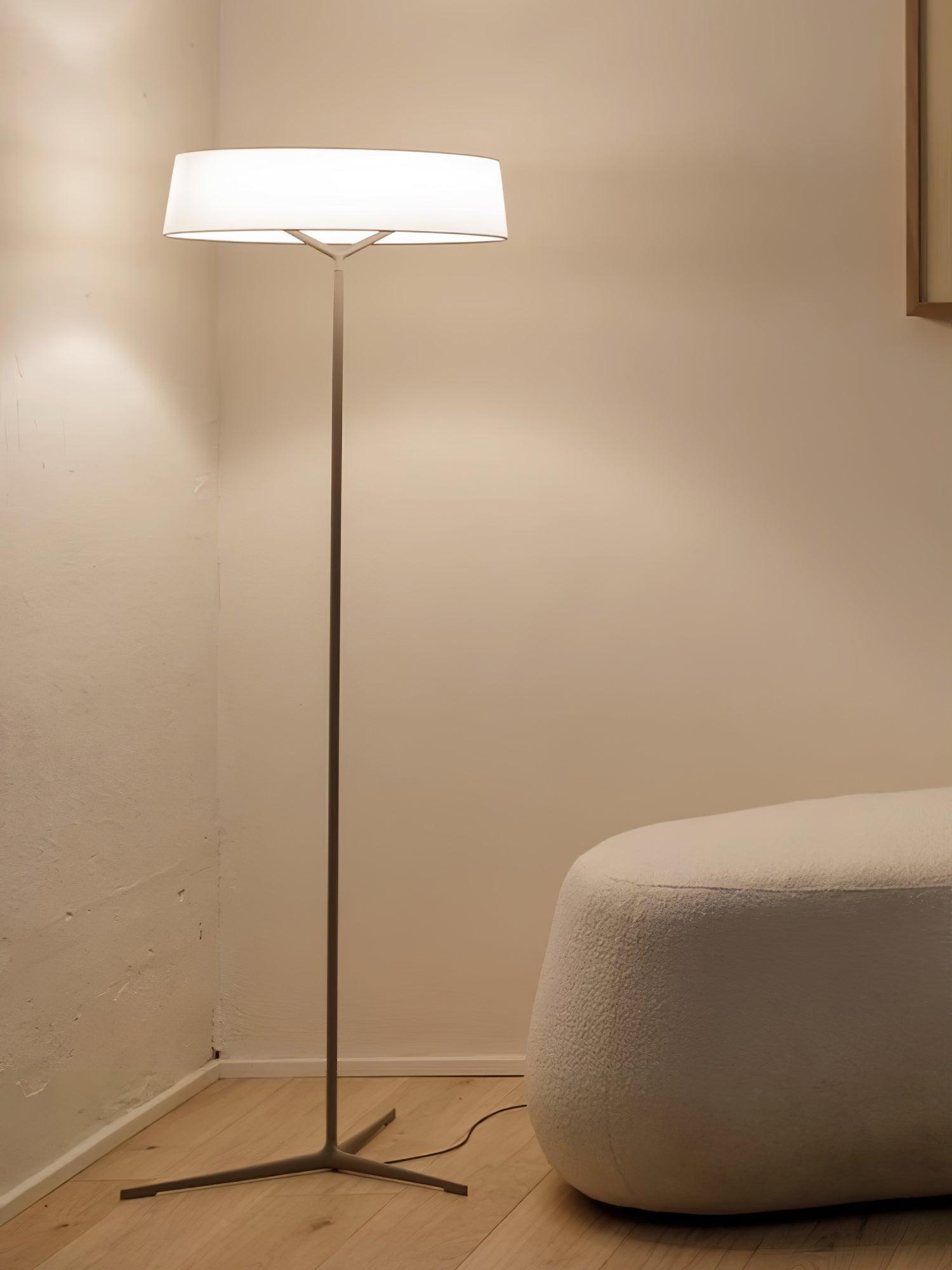 Dama Floor Lamp