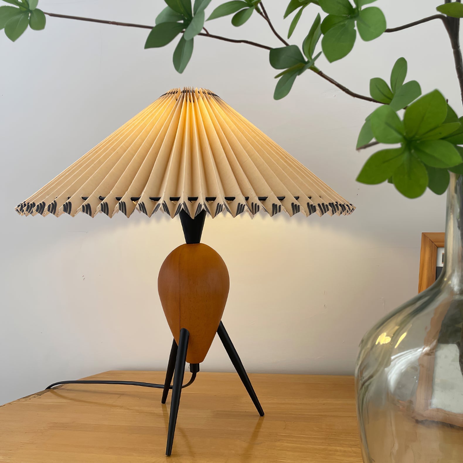 Mian Table Lamp