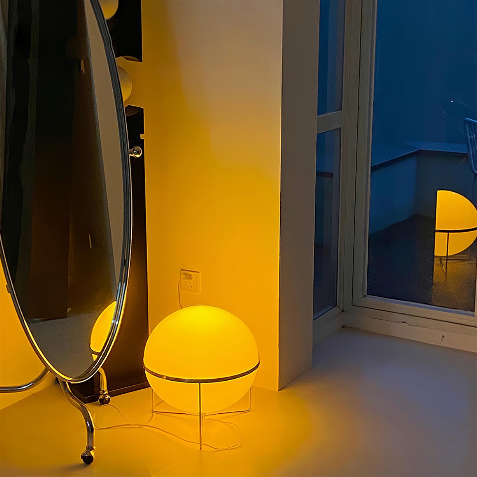 Yolk Table Lamp