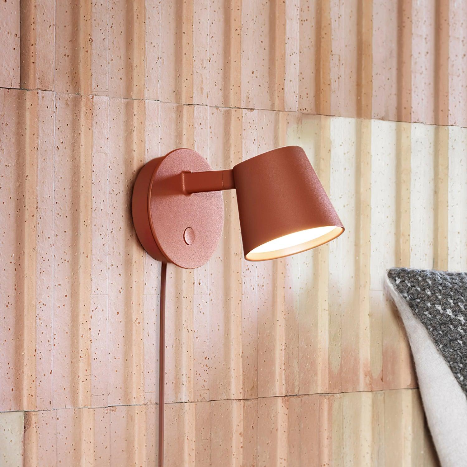 Tip Plug-In Wall Lamp