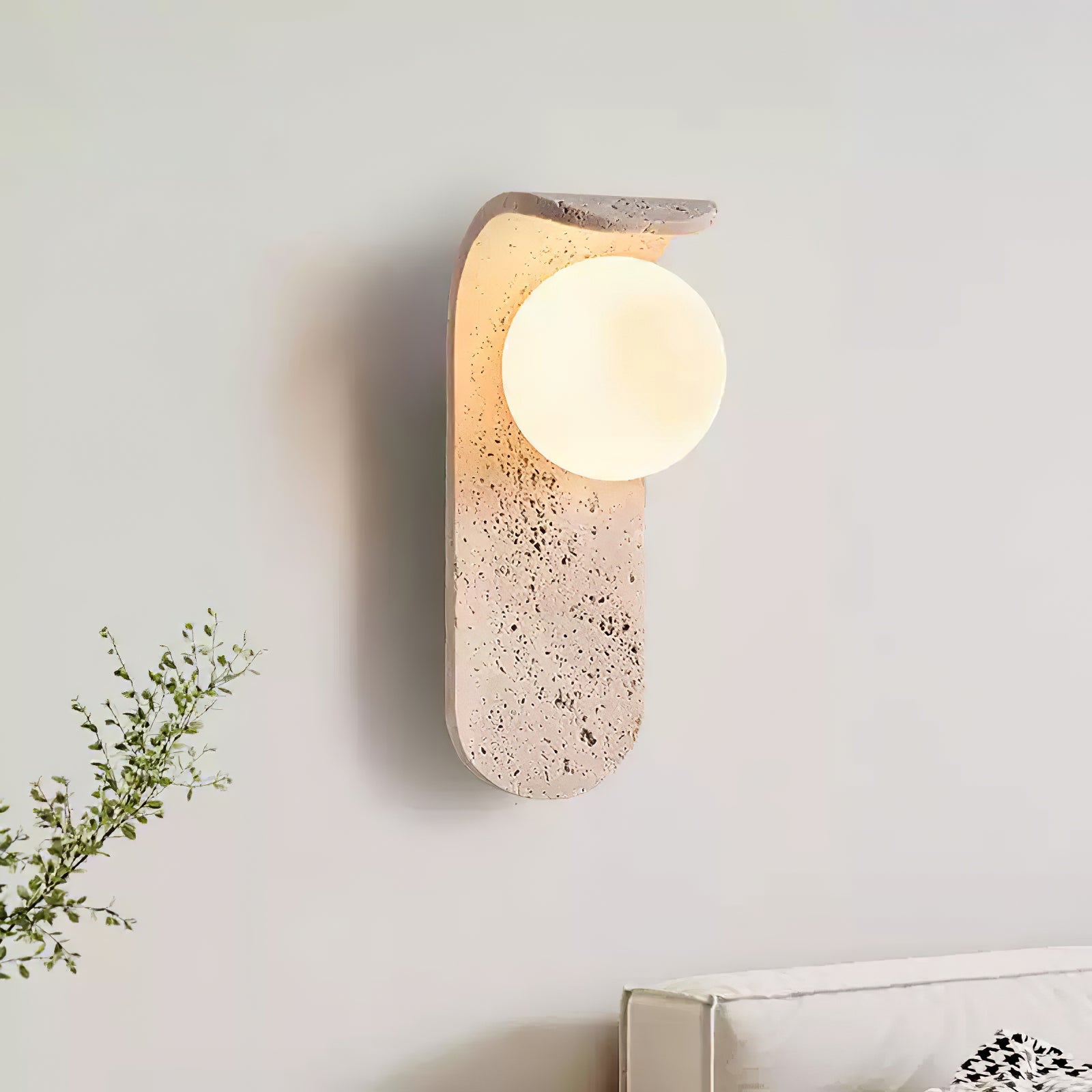 Solis Curve Wall Lamp