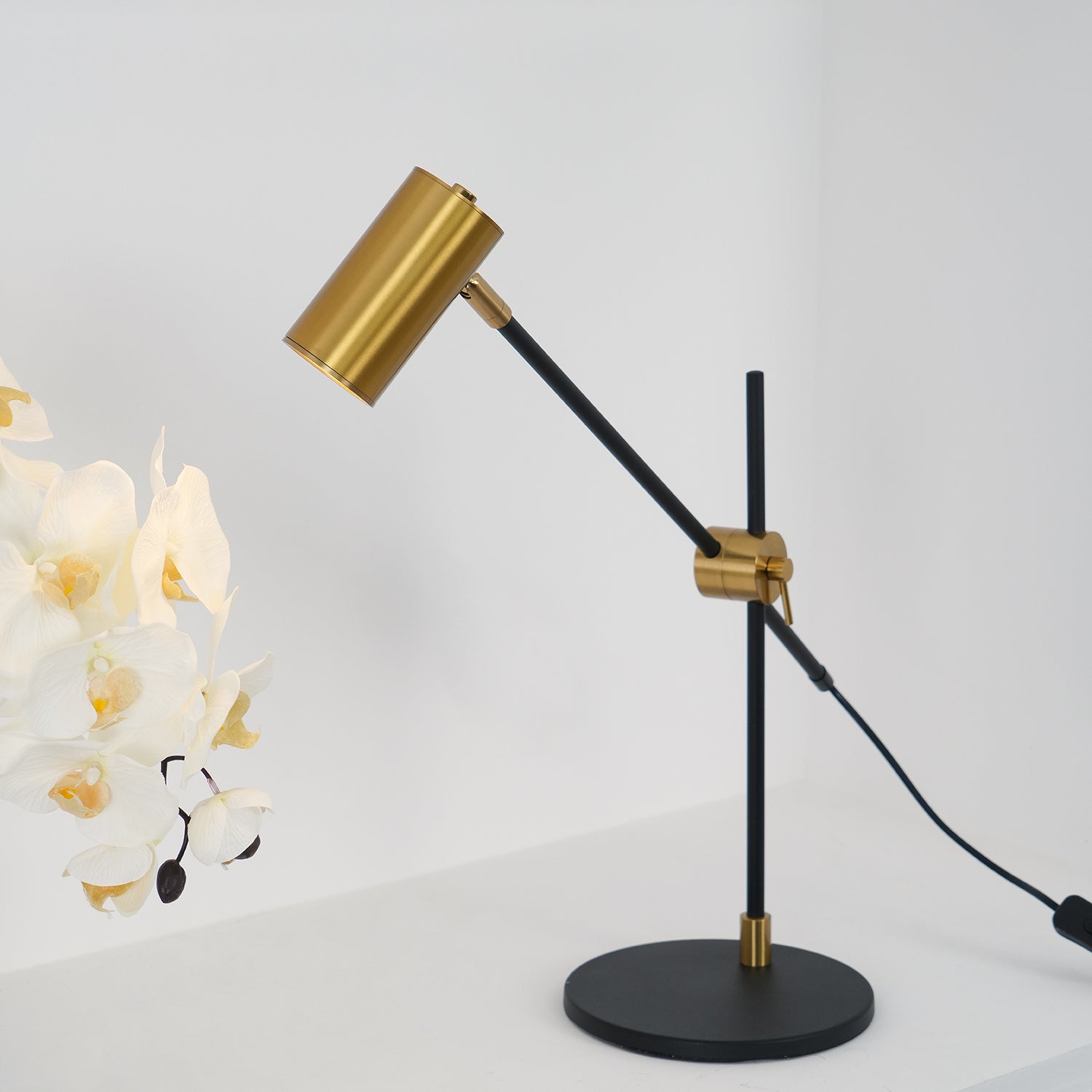 Lektor Table Lamp