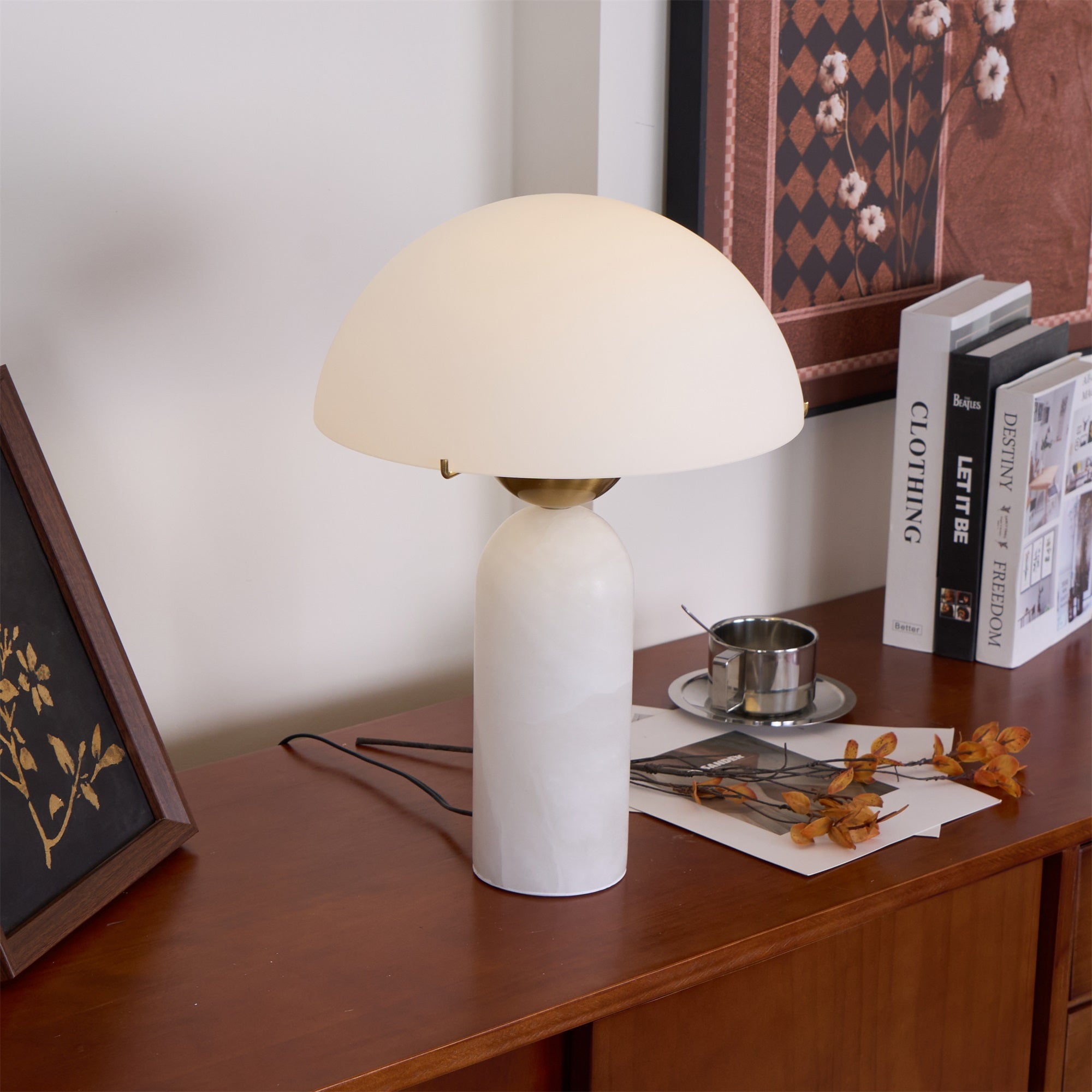 Peono Alabaster Table Lamp