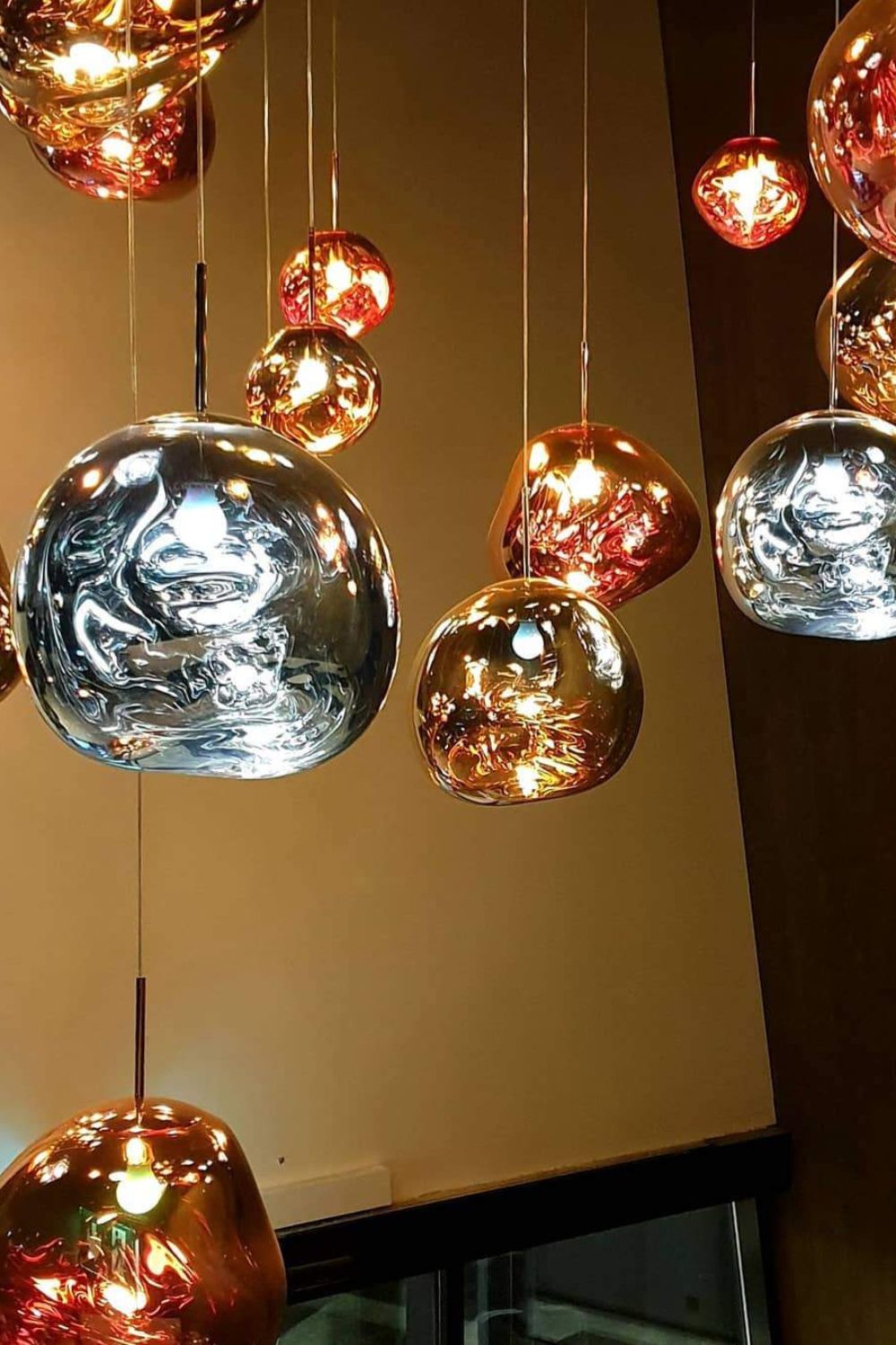 Multi Lava Round Pendant Lamp