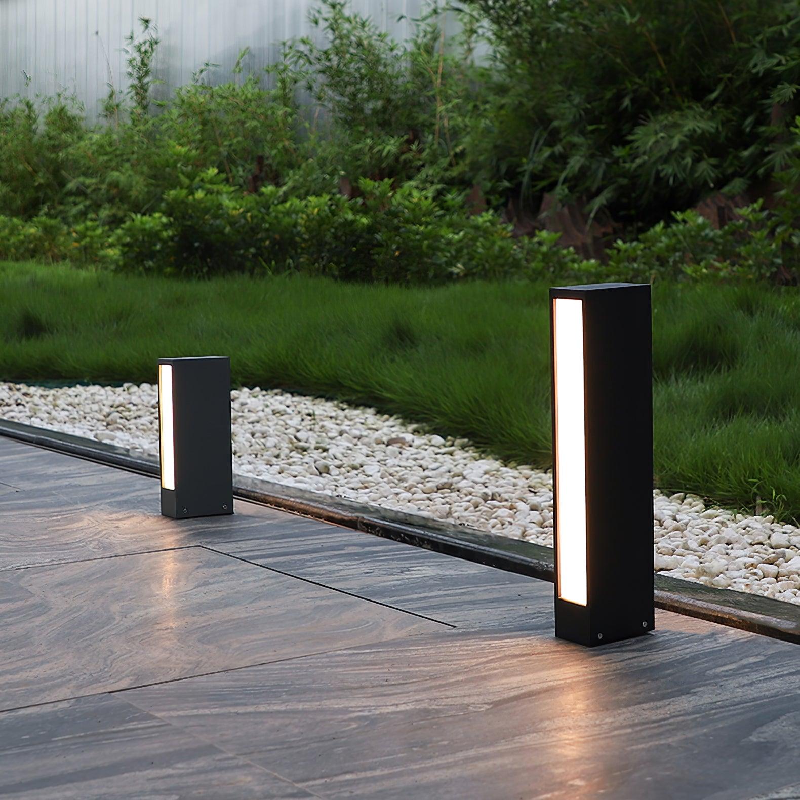 Faro Outdoor Post Lamp