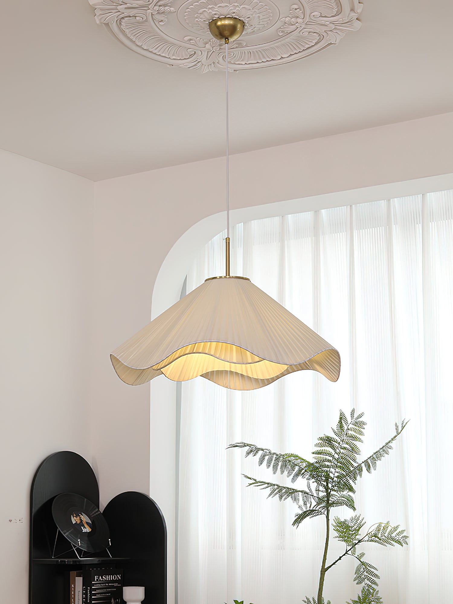 Elara Pendant Light