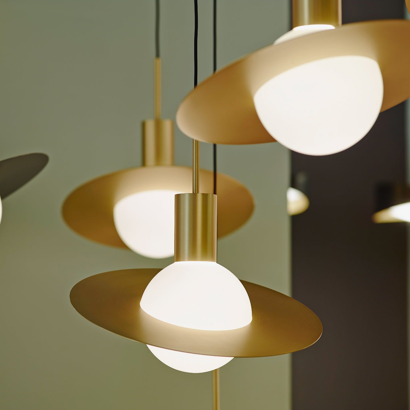 Saturne Suspensions Lamp