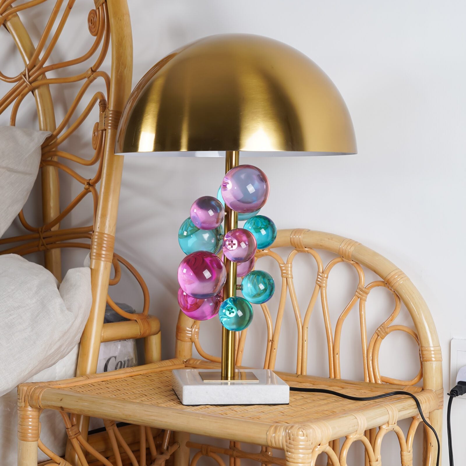 Globo Table Lamp