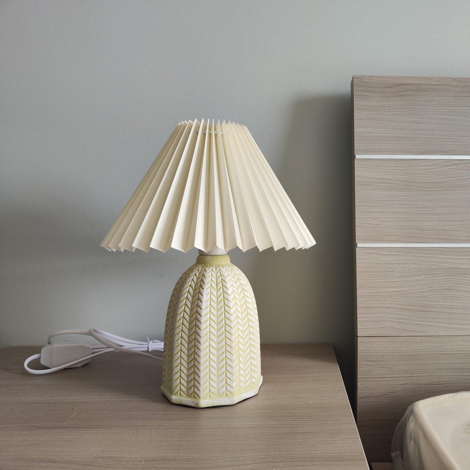 Vintage Pleated Table Lamp