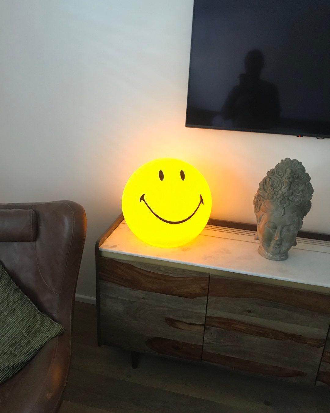 Smiling Rechargeable Table Lamp