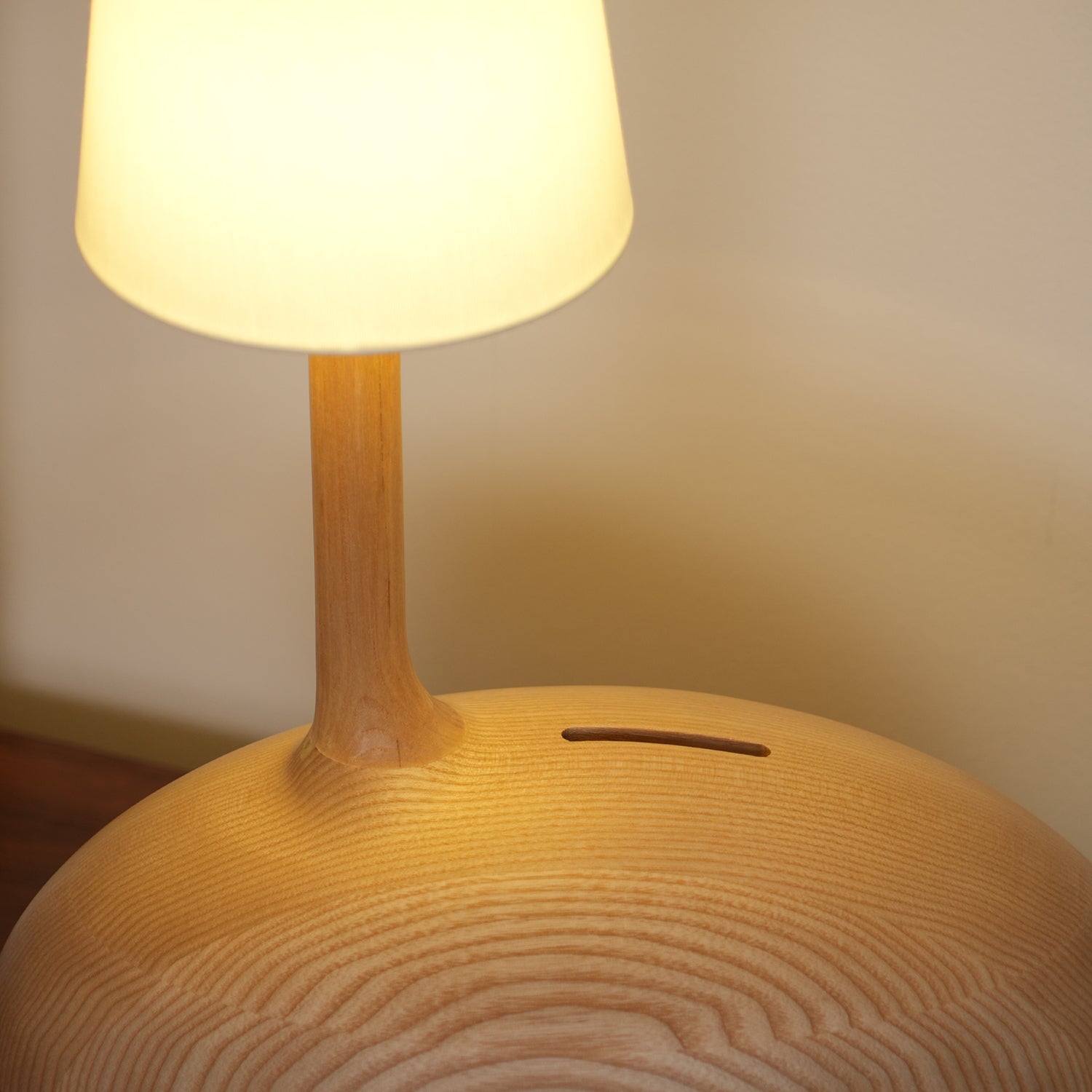 Snail Table Lamp