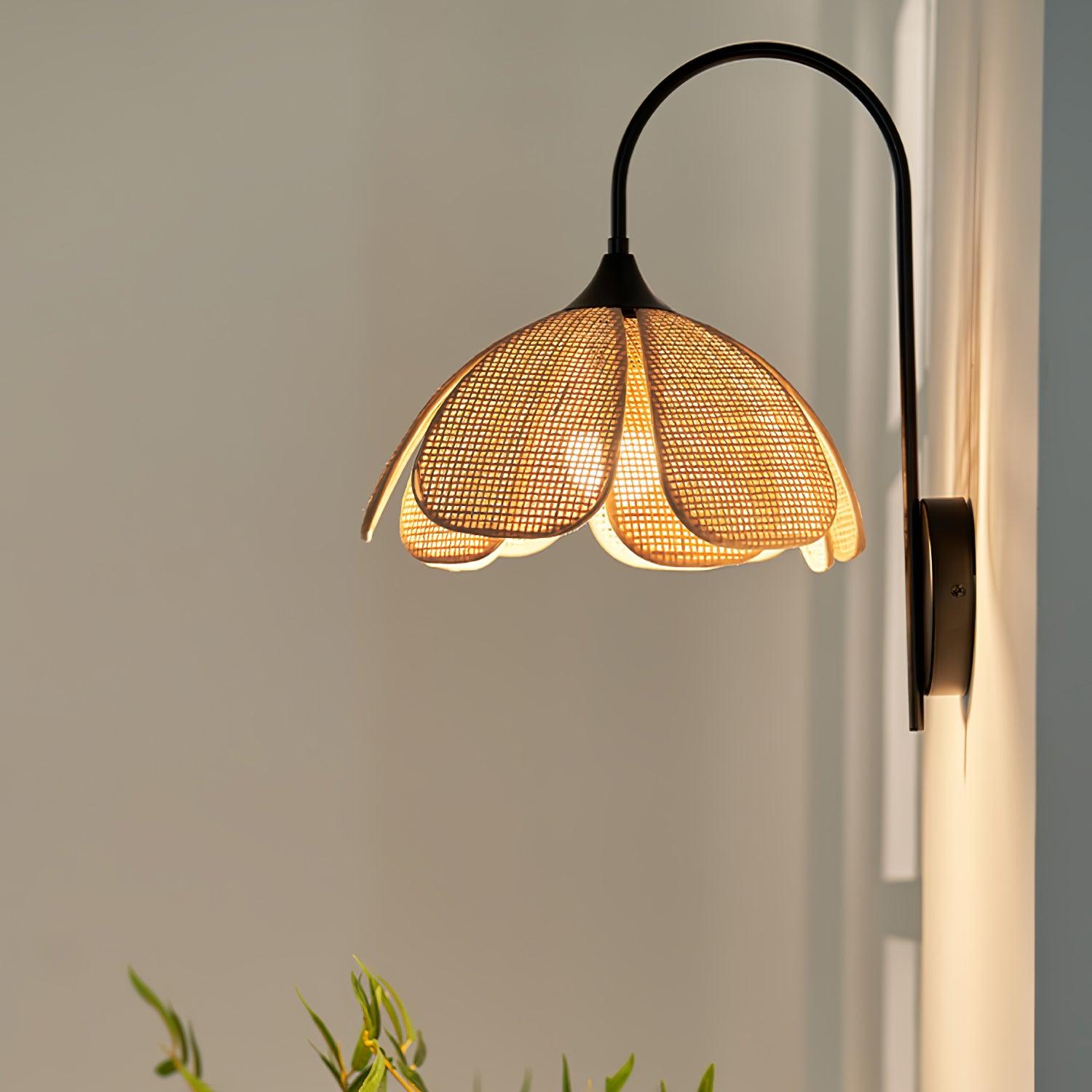 Rattan Petal Wall Lamp