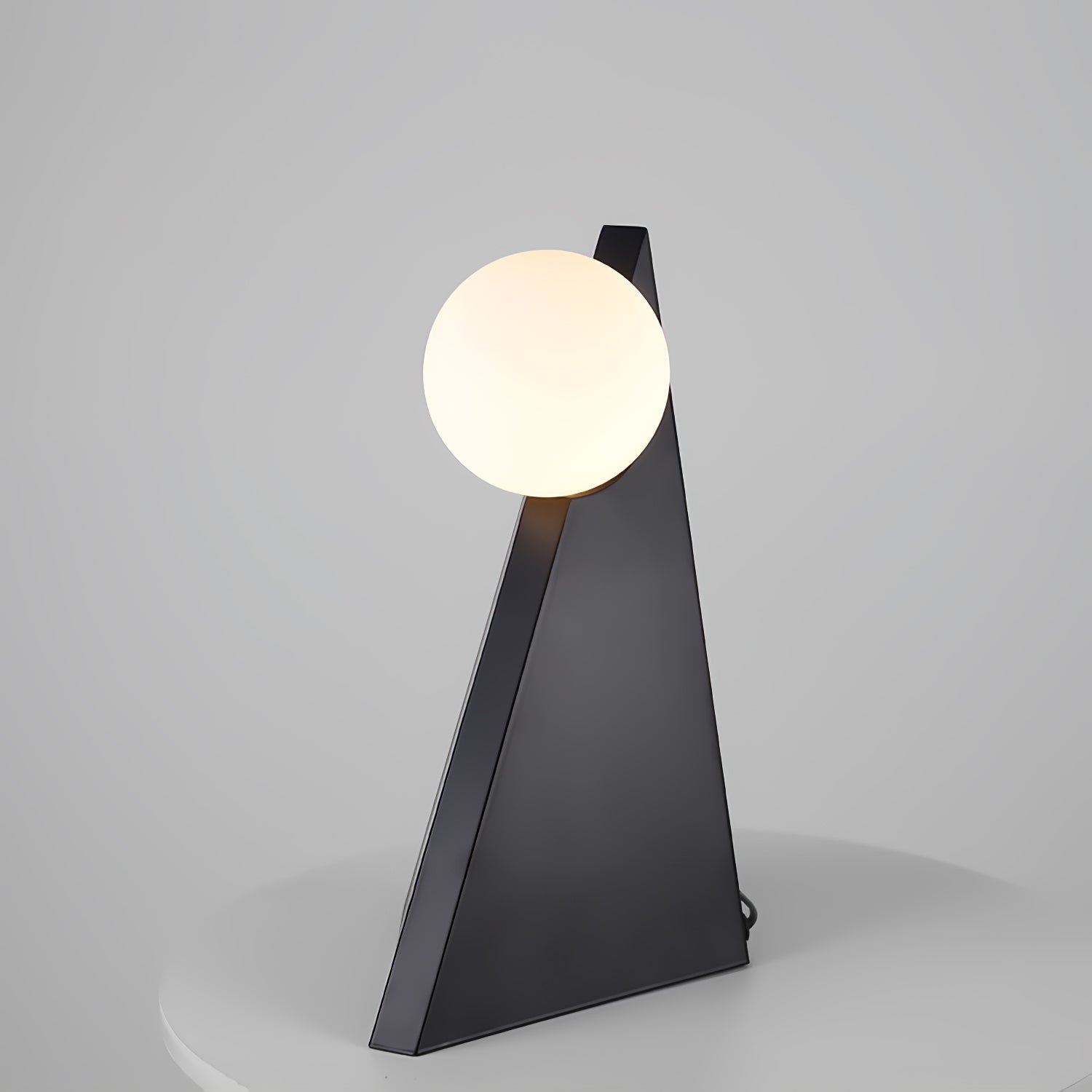 Noir Roy Table Lamp