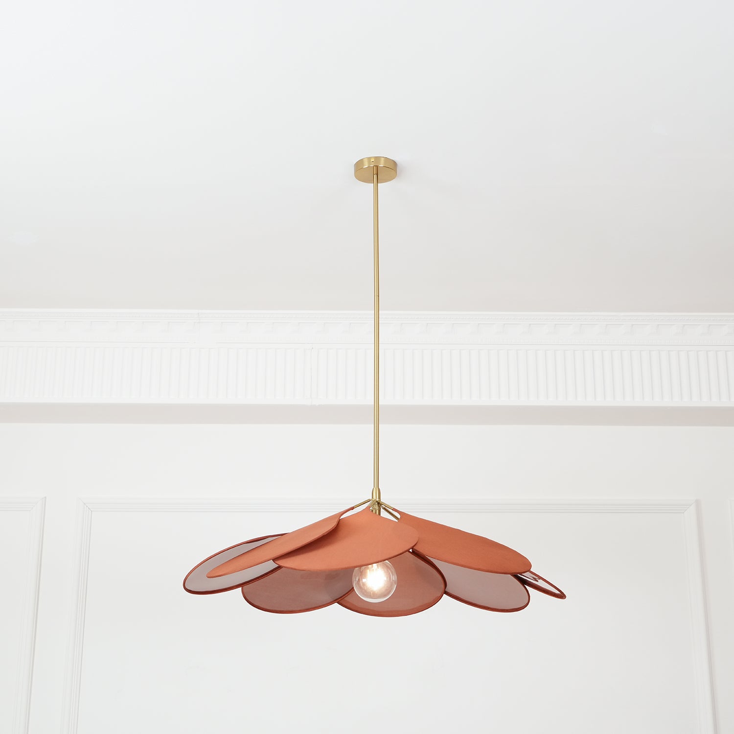 Precieuse Petals Pendant Lamp