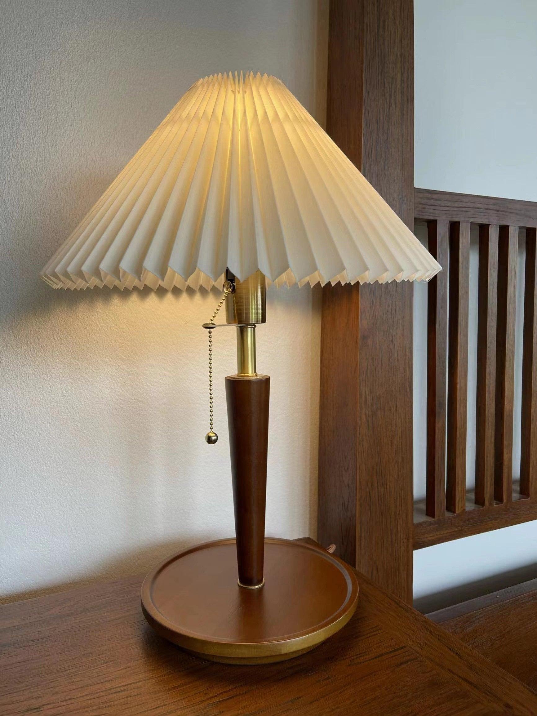 Cone Pleated Fabric Table Lamp