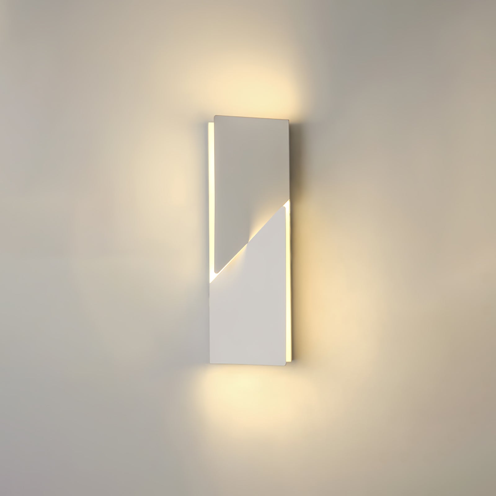 Shadows Grand Sconce