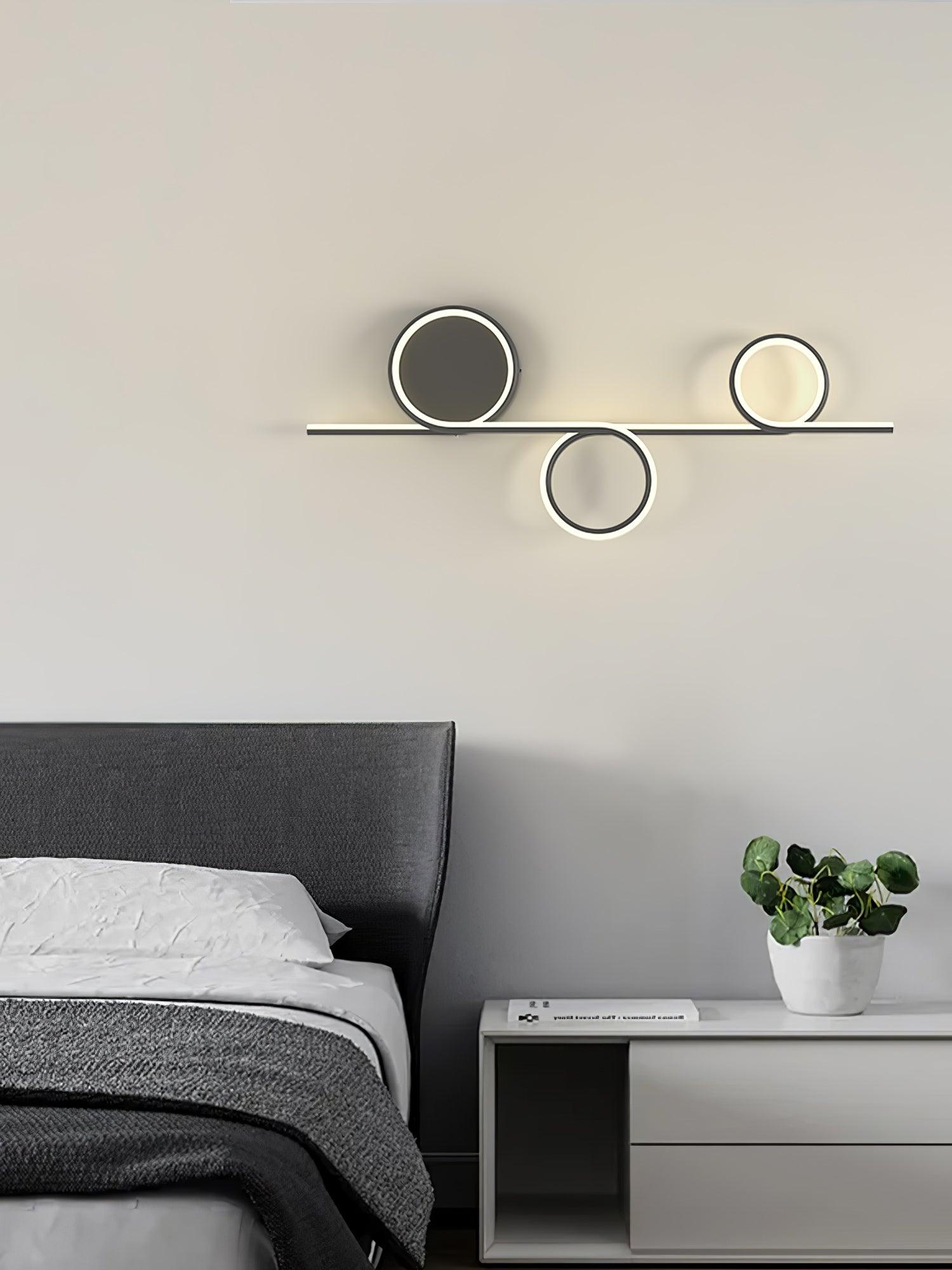 Rhythmic Line Wall Light