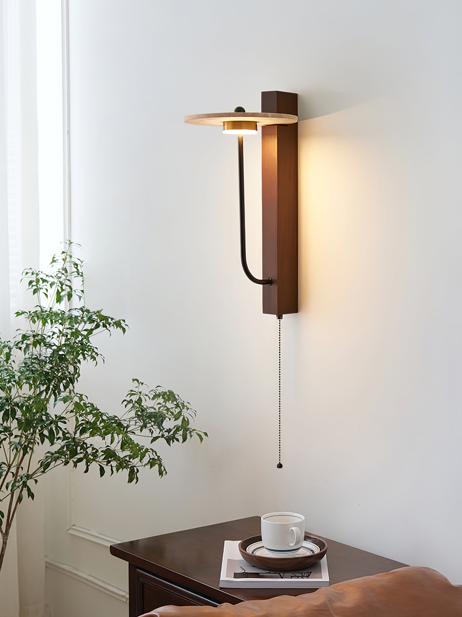 Aura Arm Wall Lamp