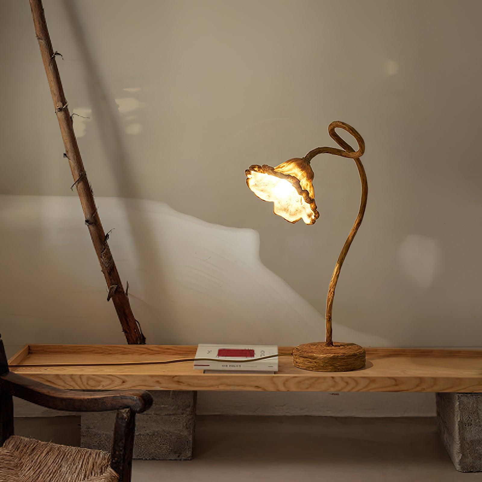 Artistic Lotus Leaf Table Lamp