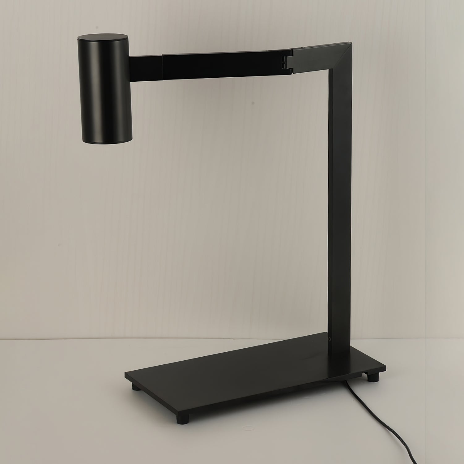 Mahari Table Lamp