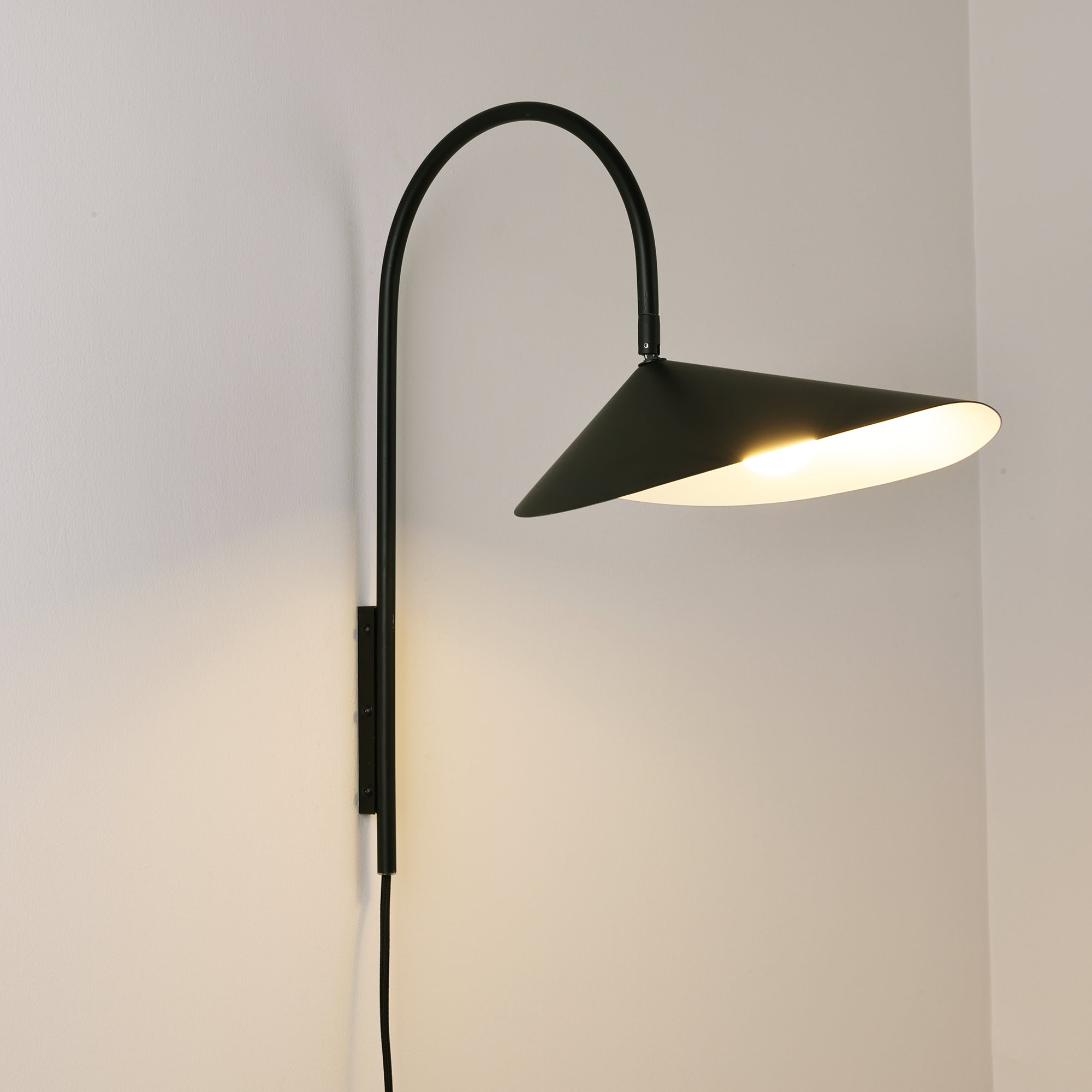 Arum Swivel Plug-in Wall Lamp