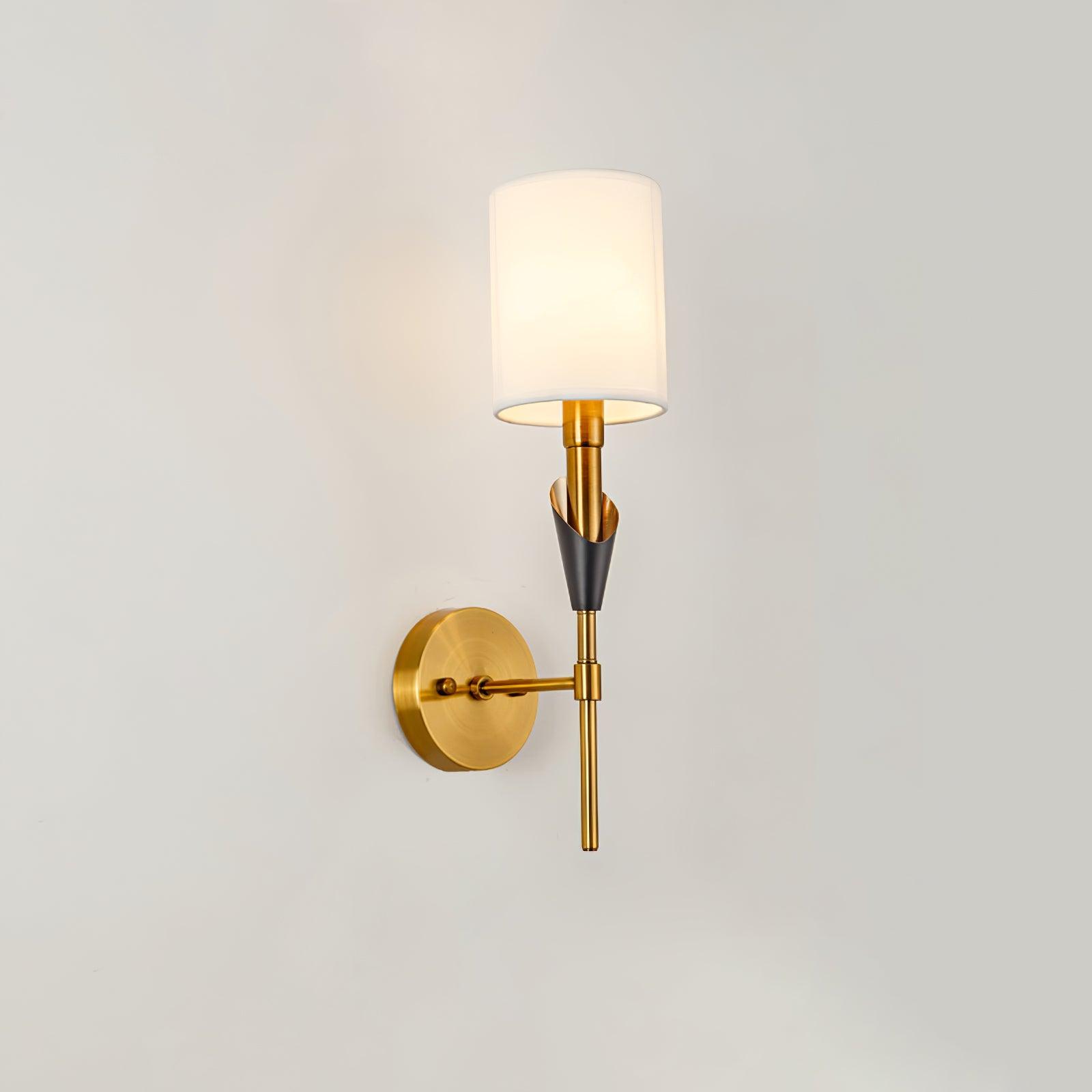 Tate Wall Lamp