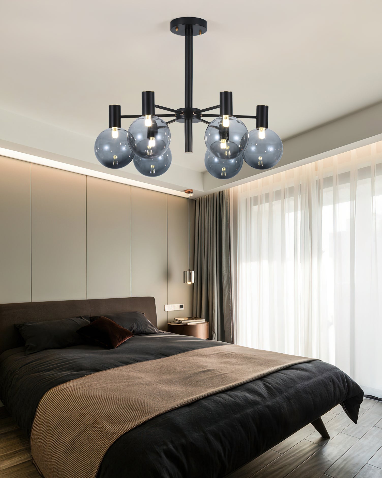 Selva Black Chandelier