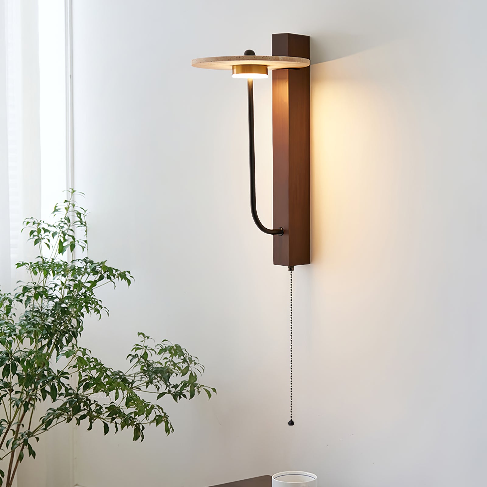 Aura Arm Wall Lamp