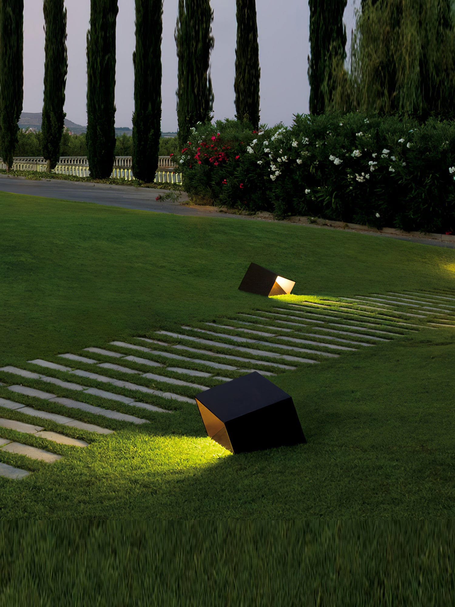 Cube Garden Outdoor Light