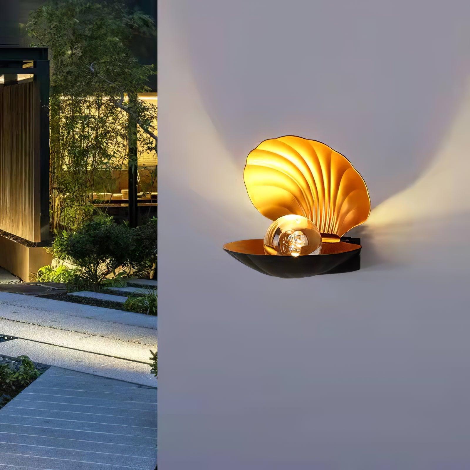 Pearl Clam Wall Light