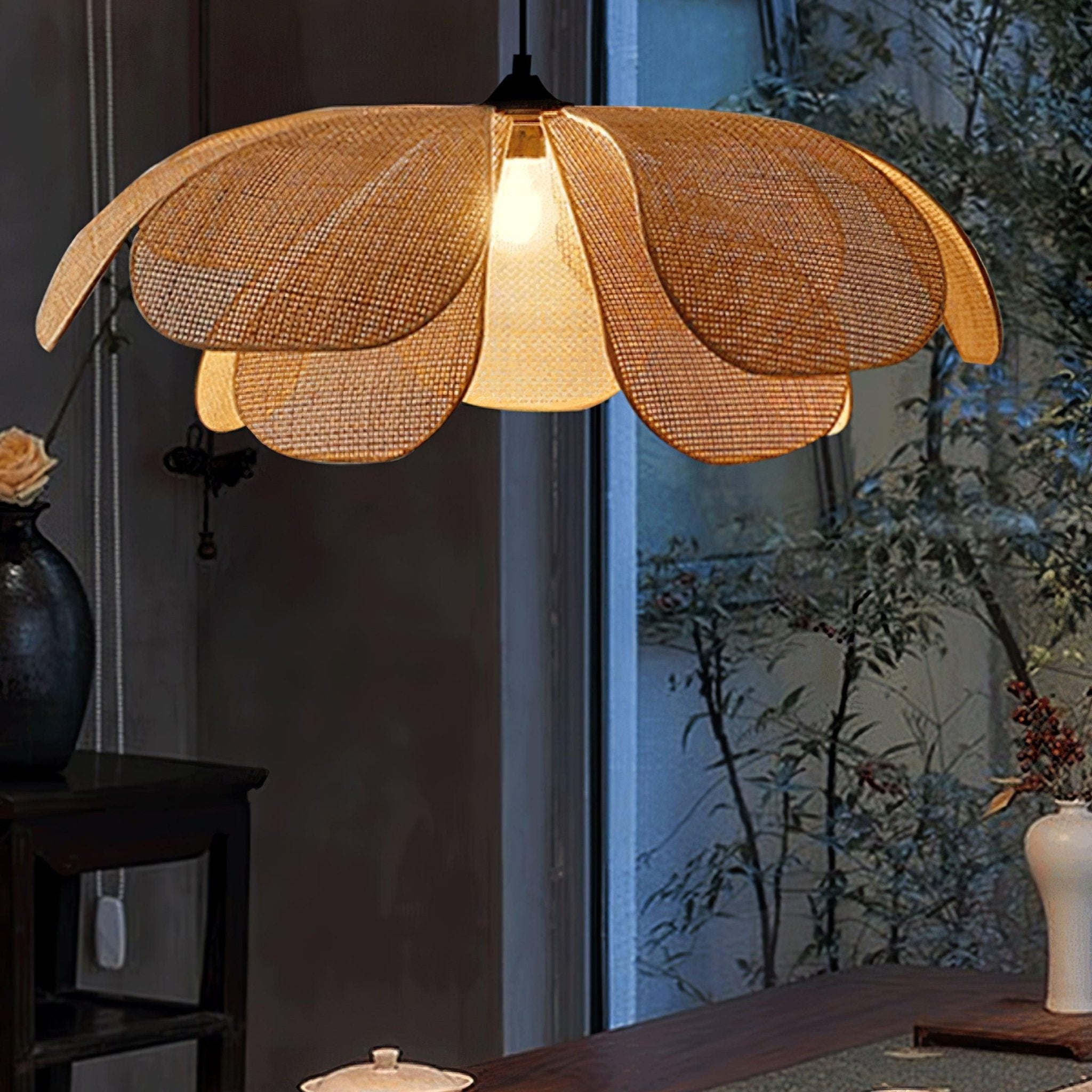 Rattan Petal Pendant Lamp