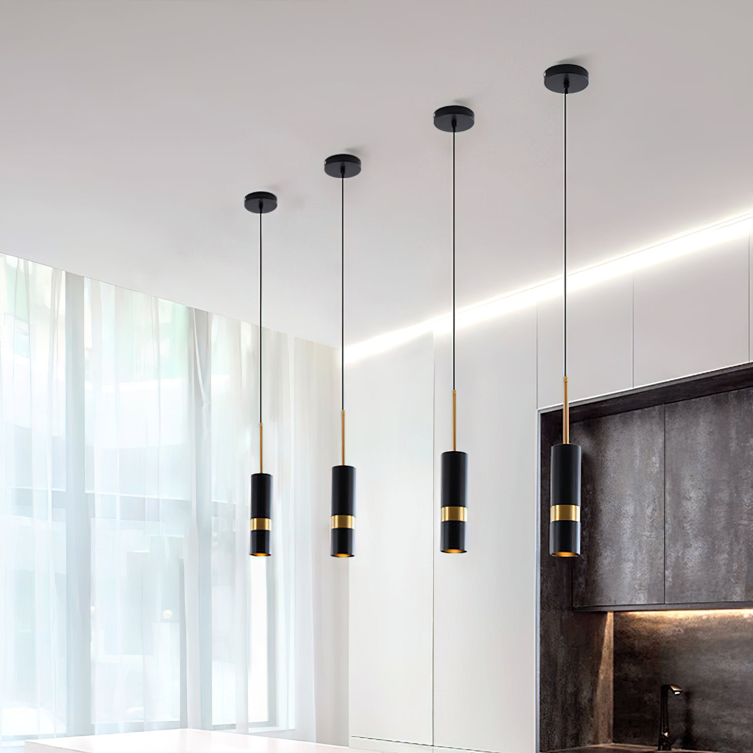 Lukas Pendant Light