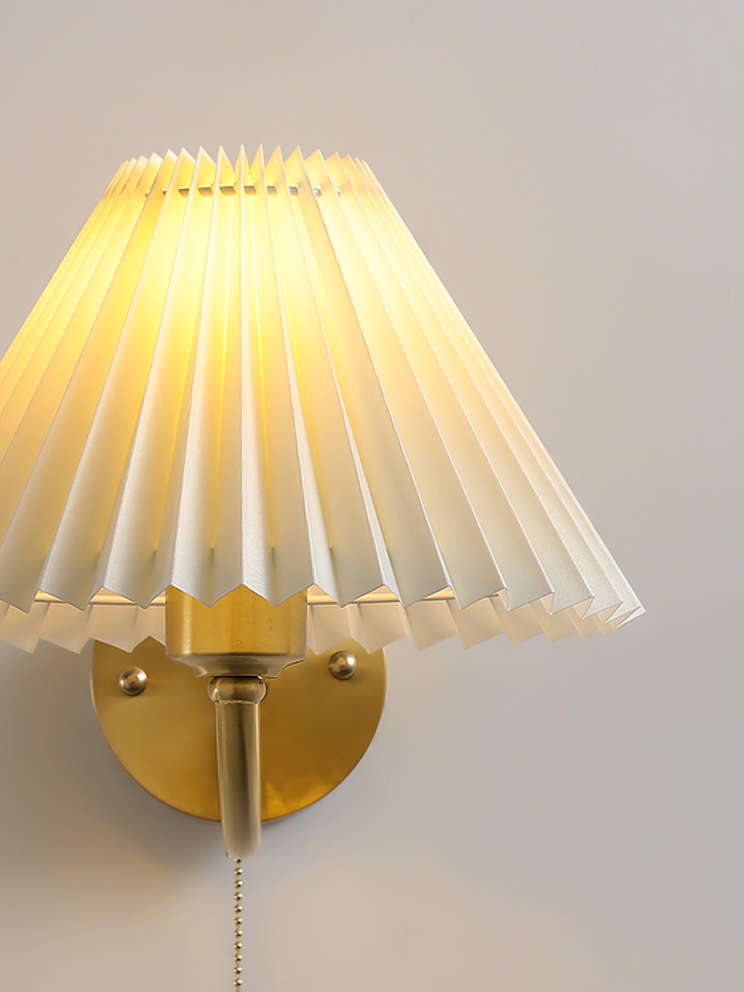 Pleated Wall Lamp