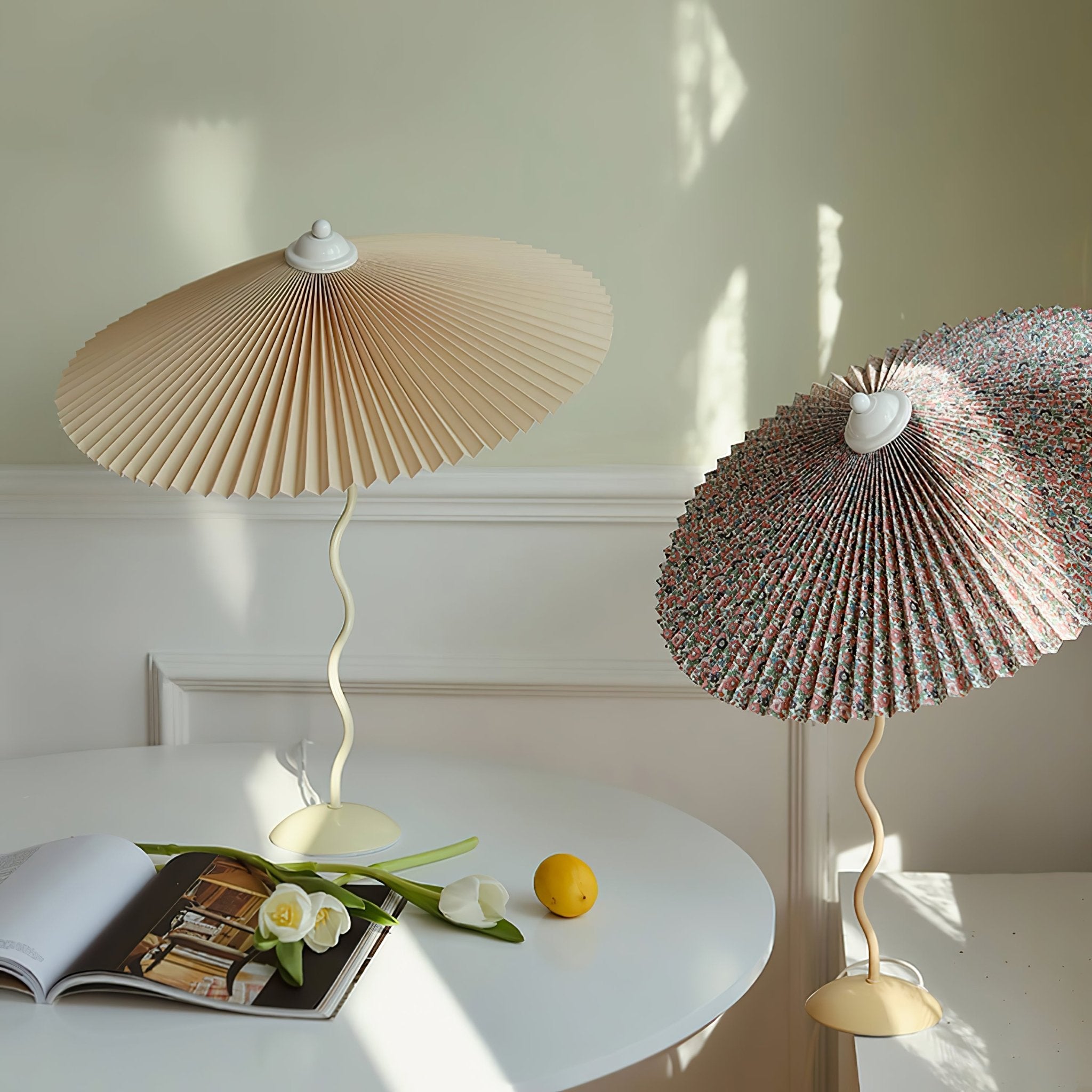 Pleated Hat Table Lamp