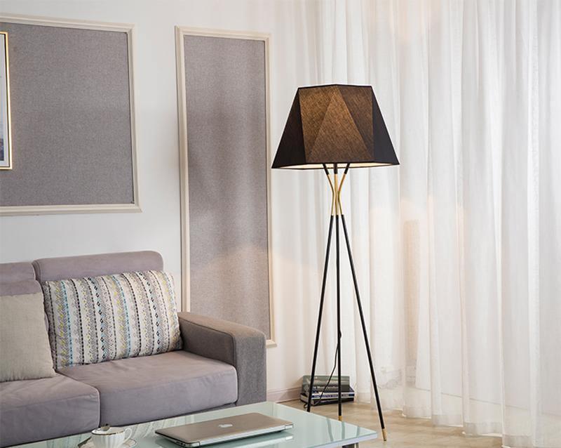 Solitaire Floor Lamp