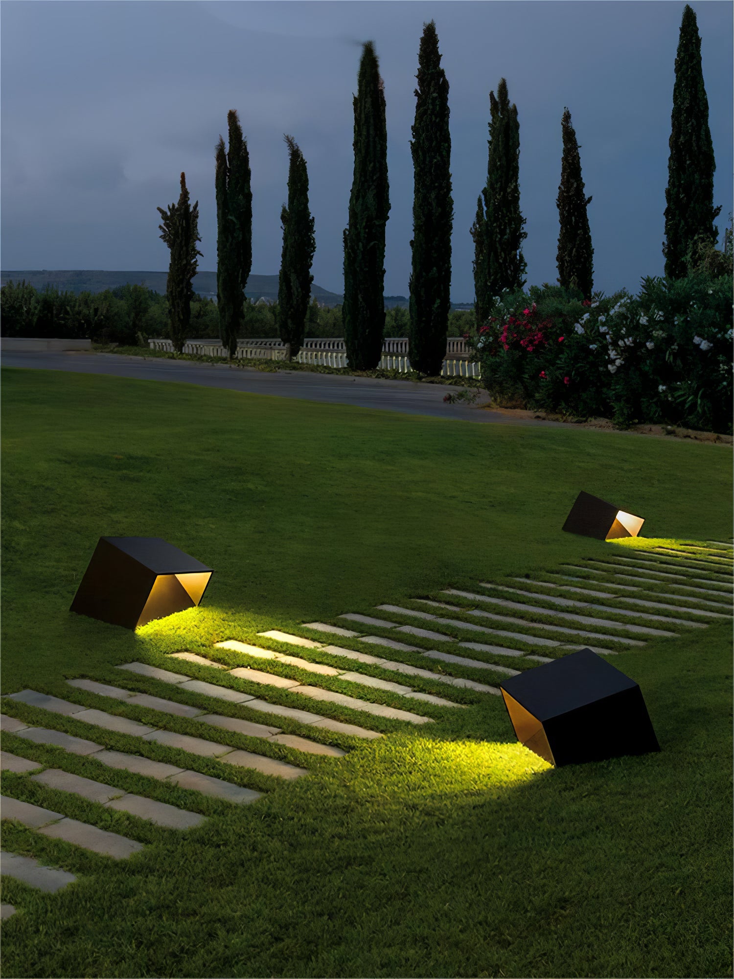 Cube Garden Outdoor Light