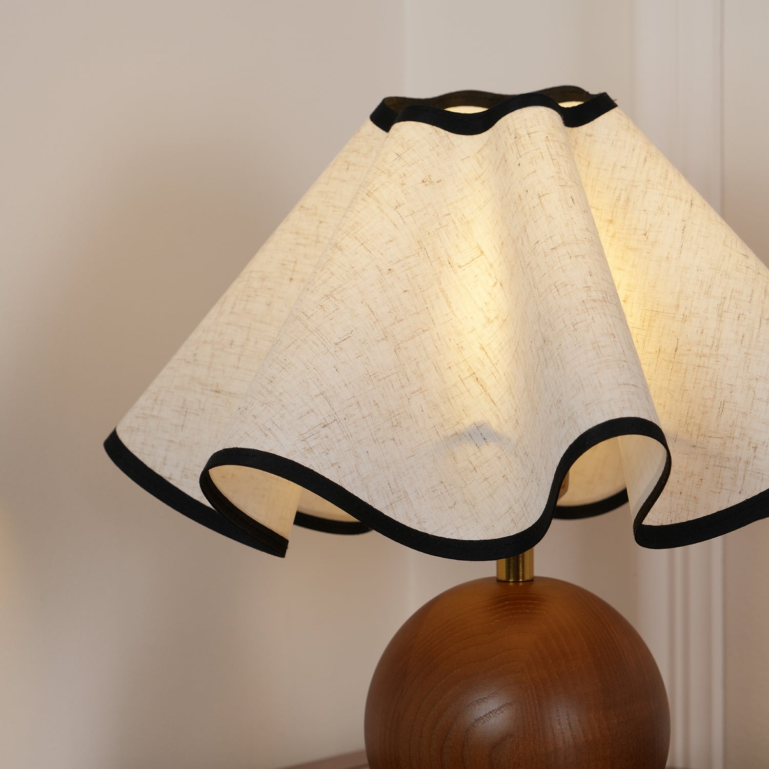 Wavecrest Table Lamp