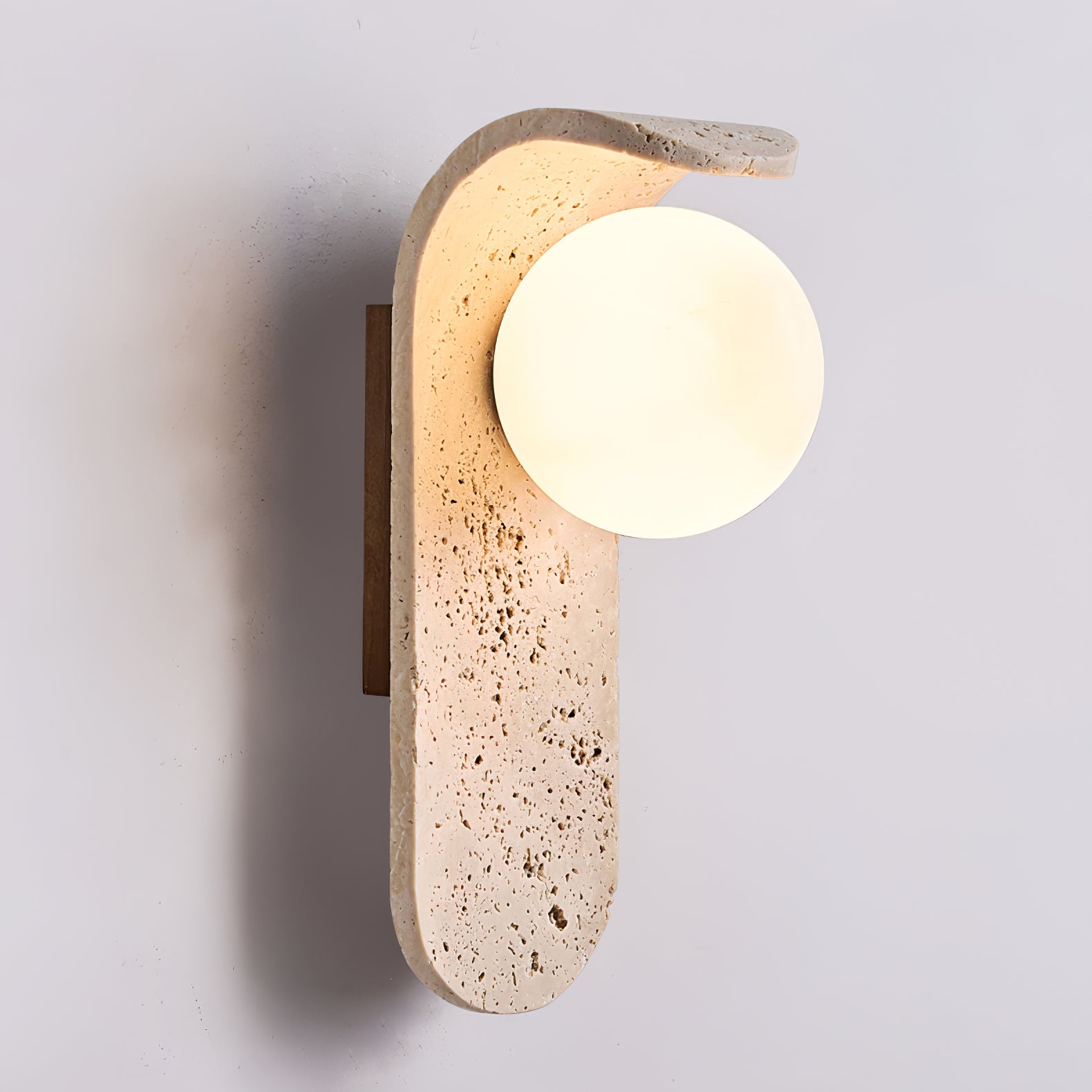 Solis Curve Wall Lamp