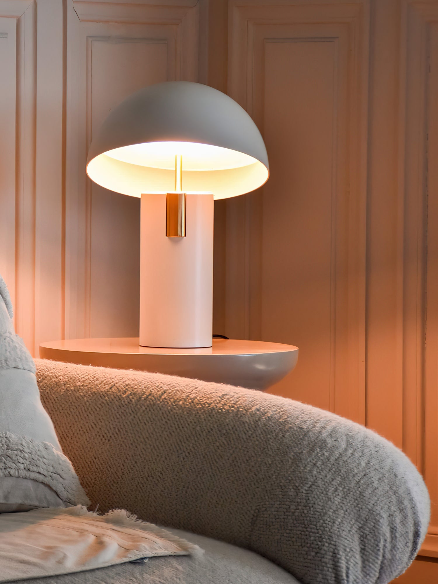 Avo Table Lamp