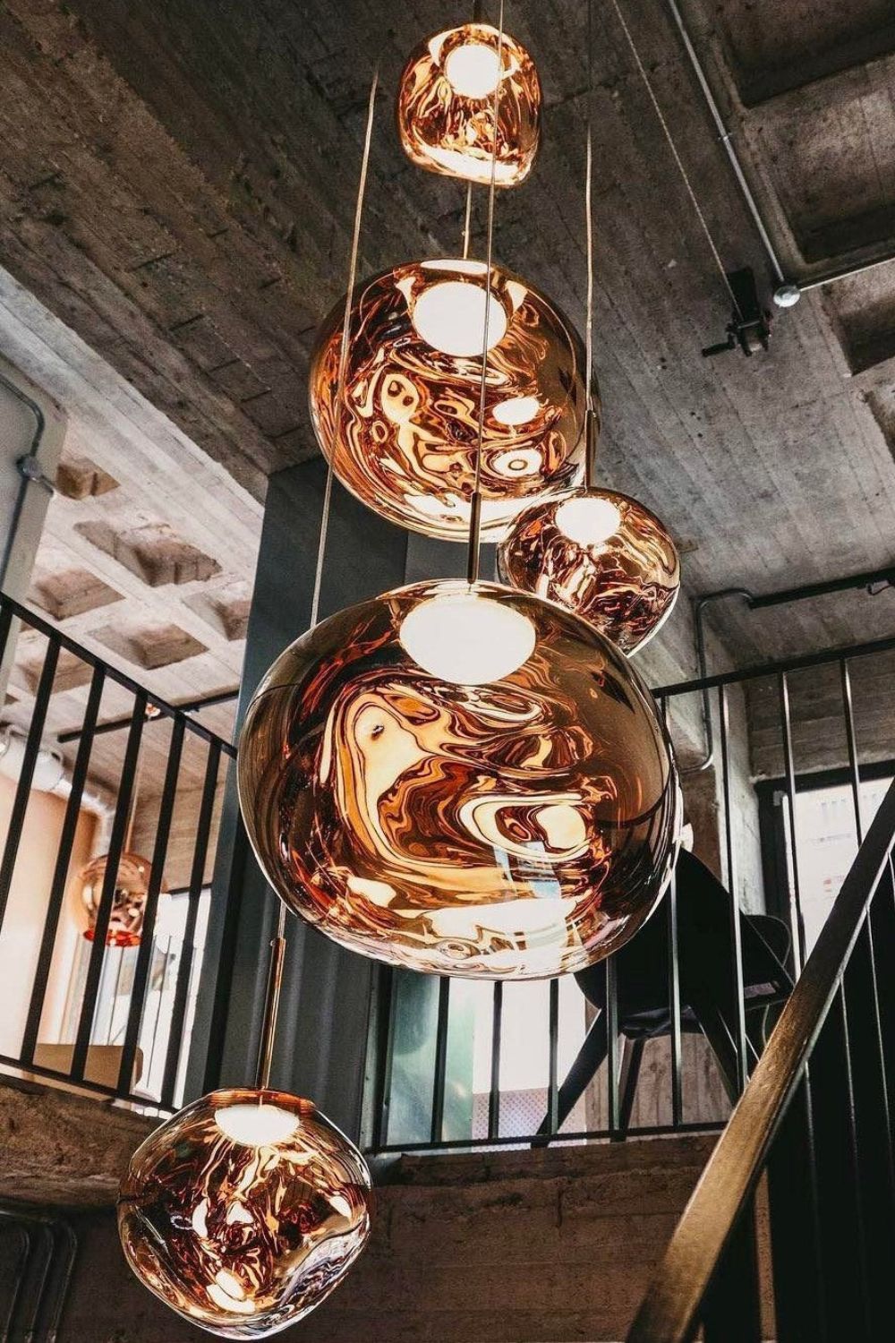 Multi Lava Round Pendant Lamp