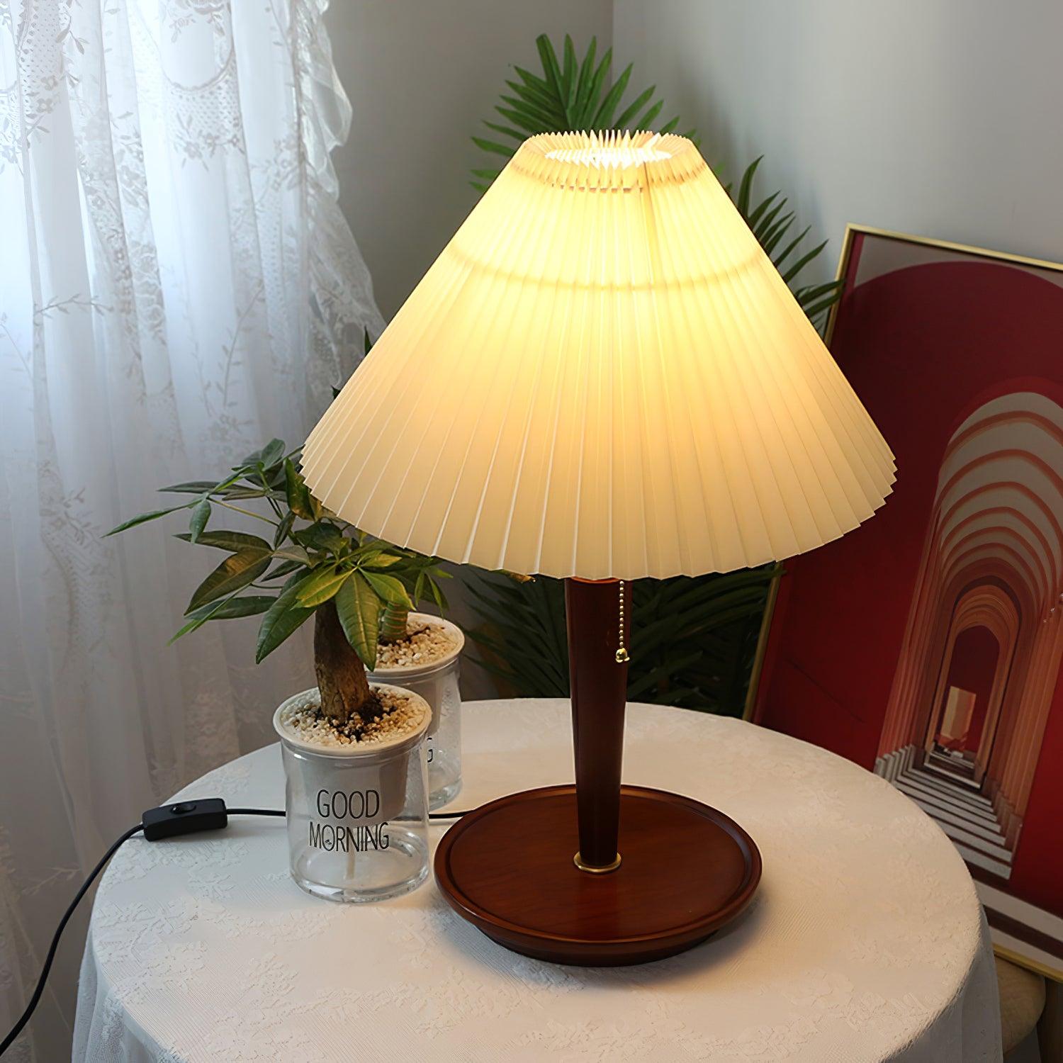 Cone Pleated Fabric Table Lamp