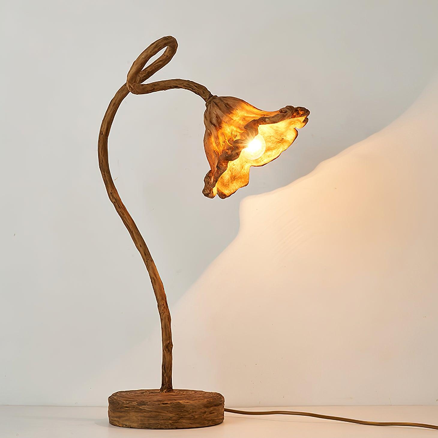 Artistic Lotus Leaf Table Lamp