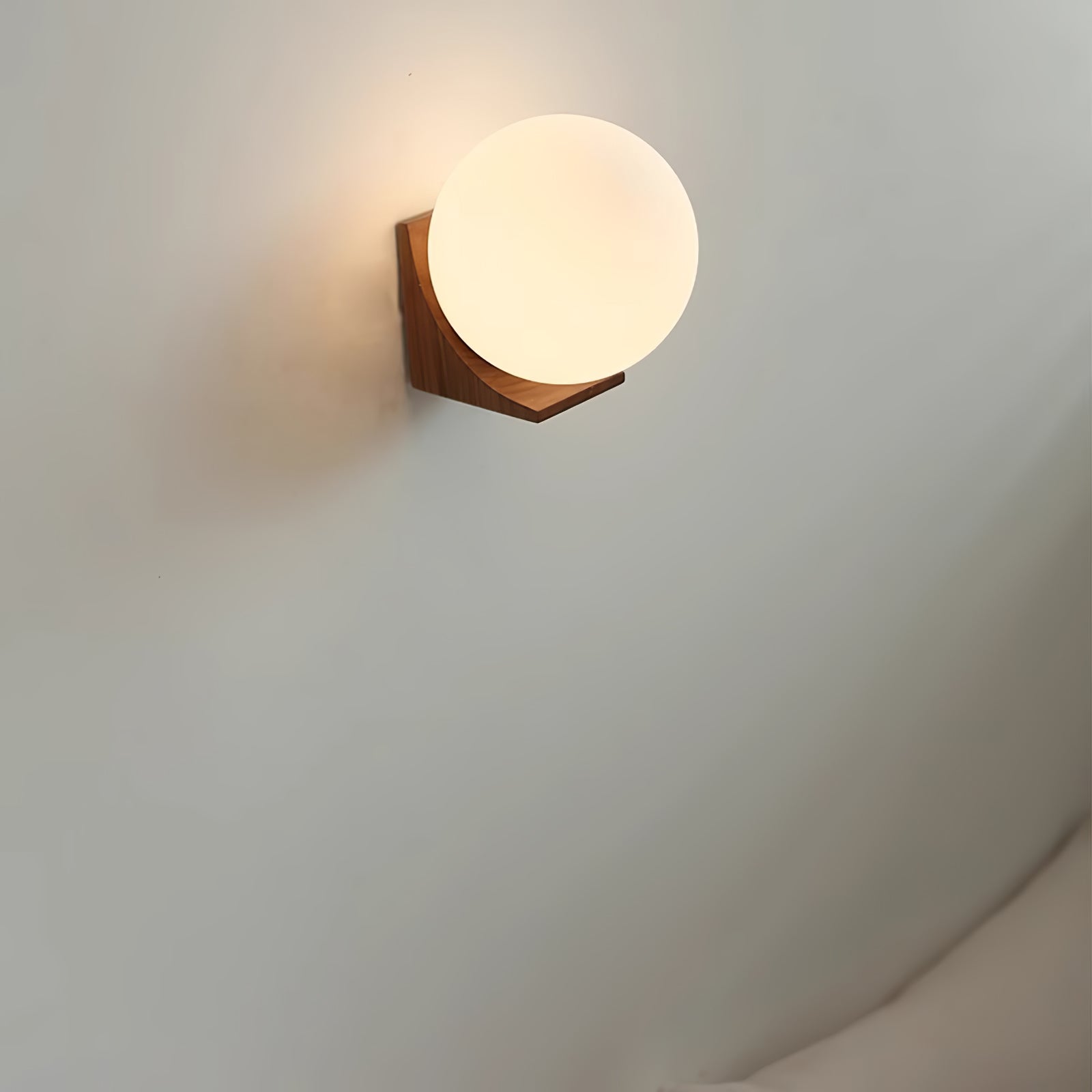 Evelyn Orb Wall Lamp